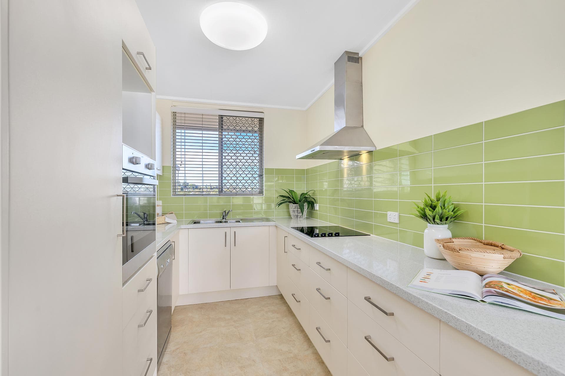 6/8 Explorer Street, Toowong - Thumbnail 3