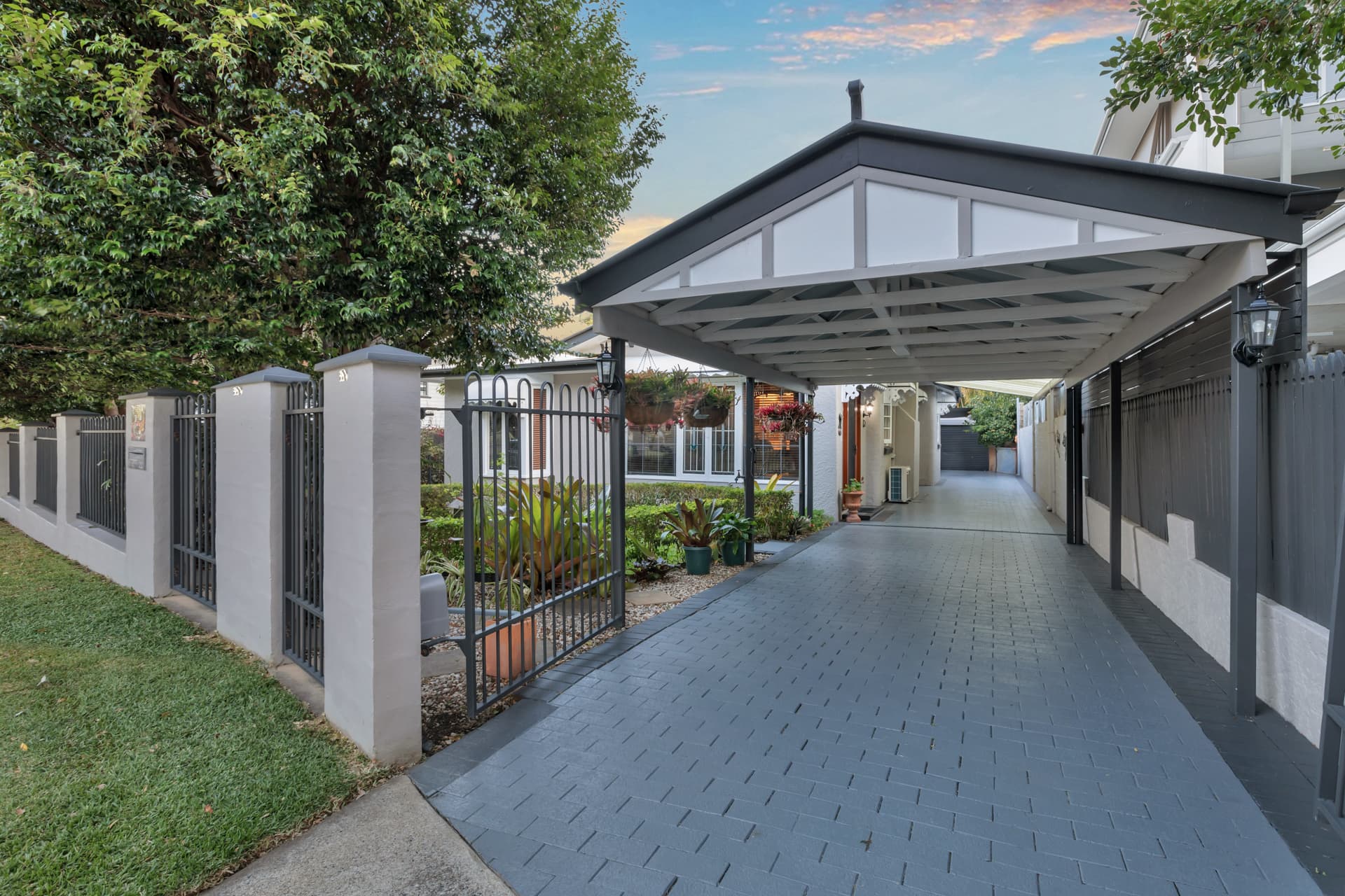 22 Hyde Road, Yeronga - Thumbnail 2