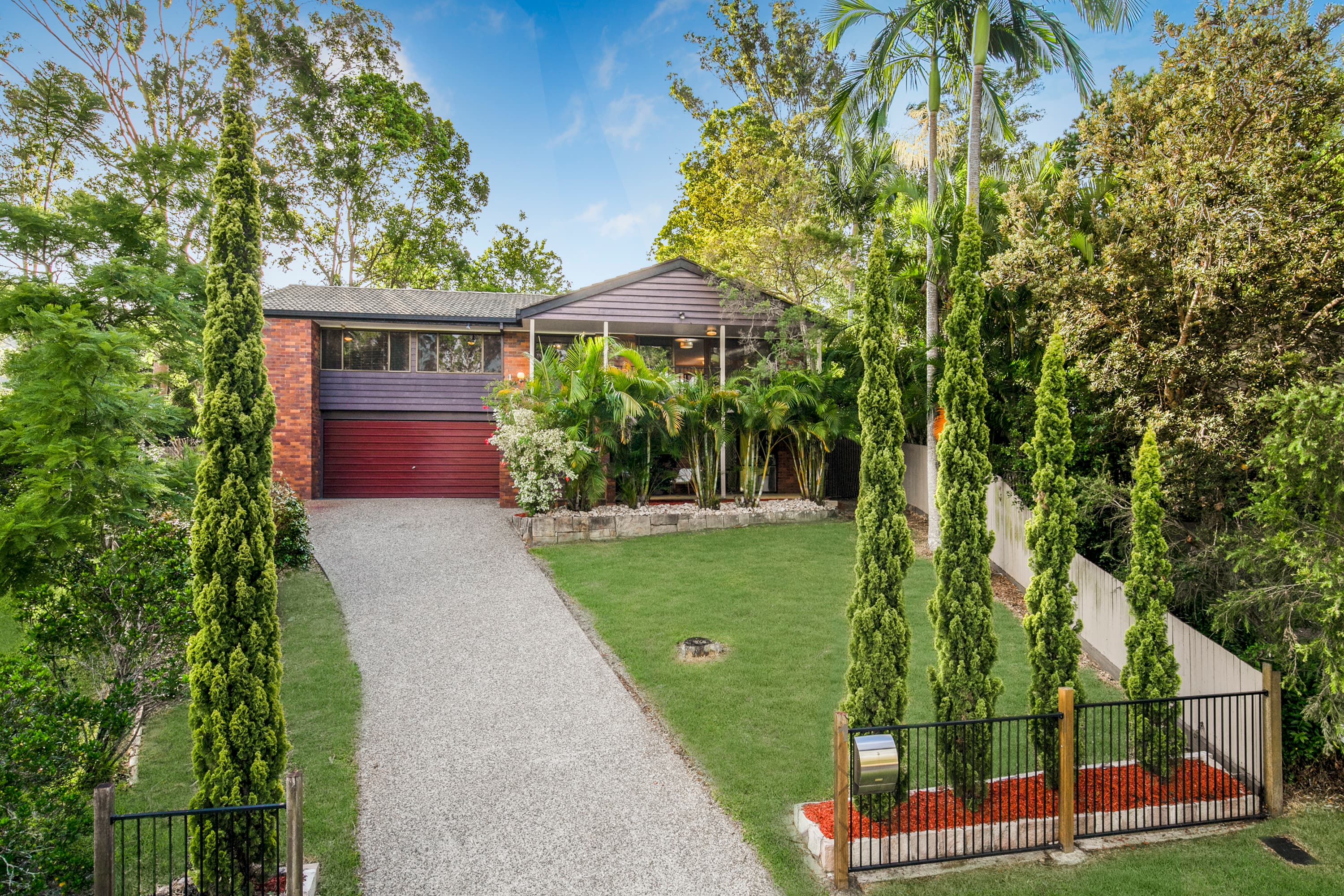 1 Lant Street, Chapel Hill - Image 1