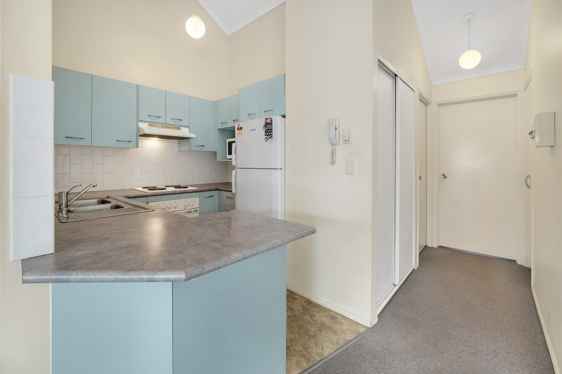 16/77 Sherwood Road, Toowong - Thumbnail 3
