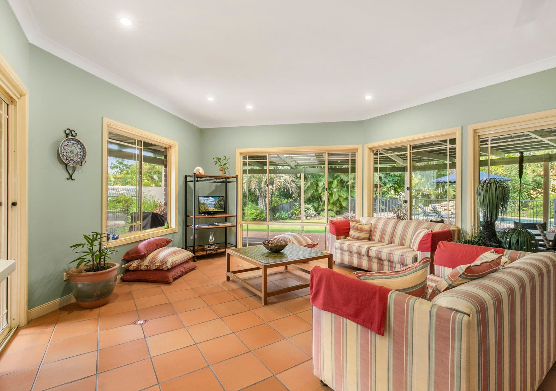 42 Pioneer Crescent, Bellbowrie - Thumbnail 4