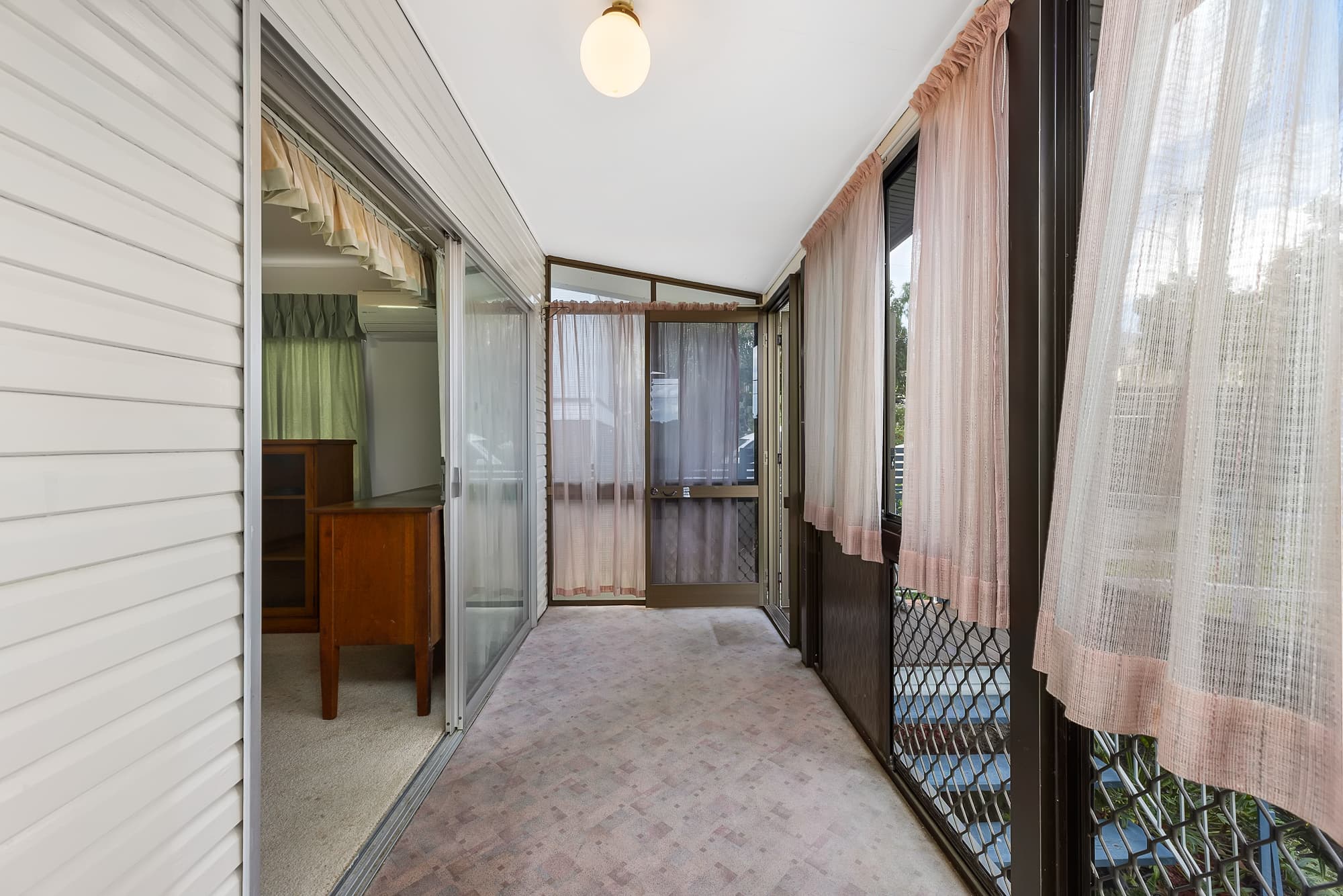 14 Penambul Crescent, Ferny Hills - Thumbnail 5