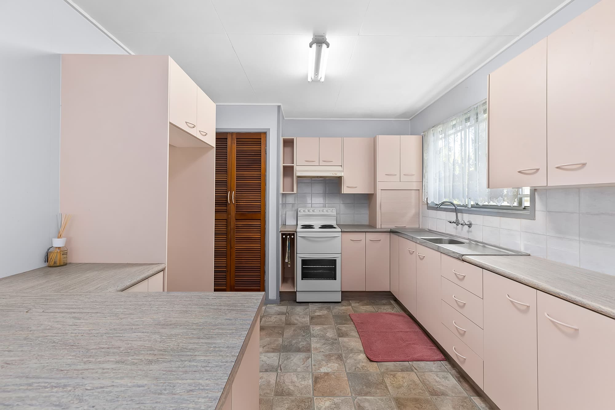 14 Penambul Crescent, Ferny Hills - Thumbnail 6