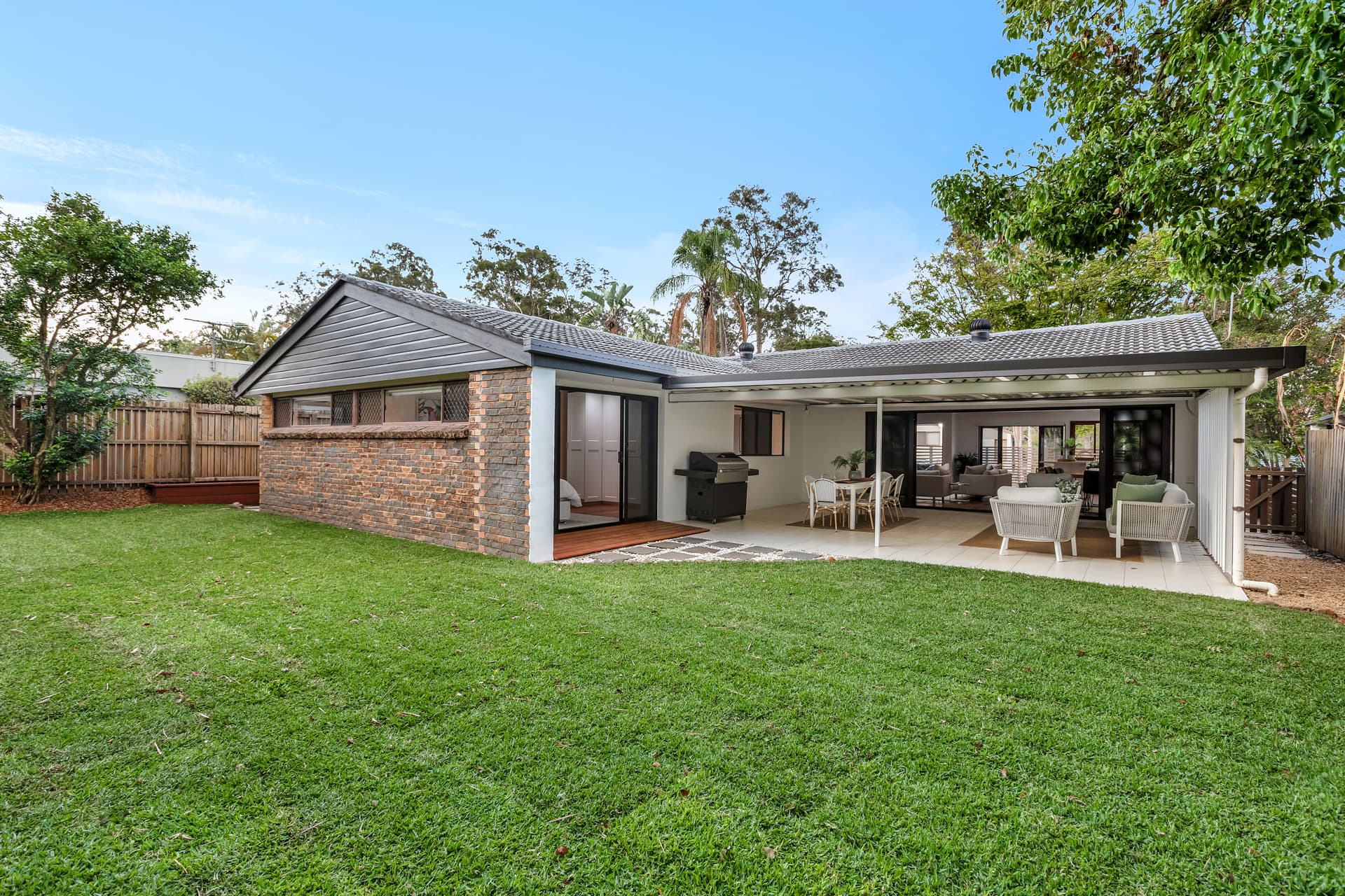 5 Winking Street, Chapel Hill - Thumbnail 8