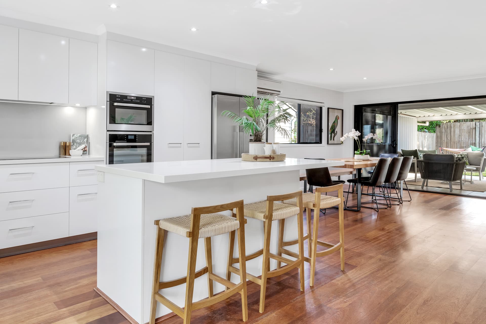5 Winking Street, Chapel Hill - Thumbnail 4