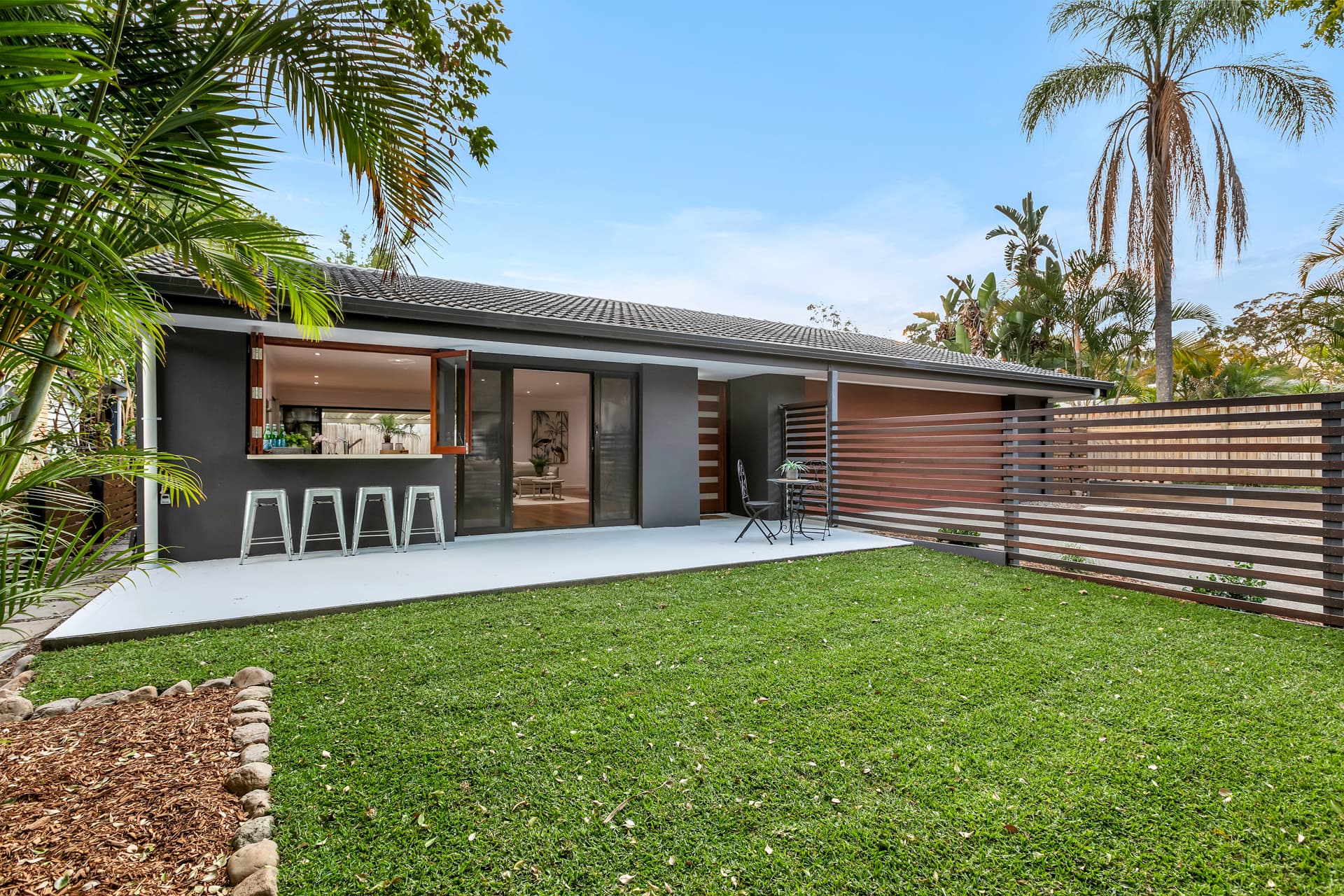 5 Winking Street, Chapel Hill - Image 1