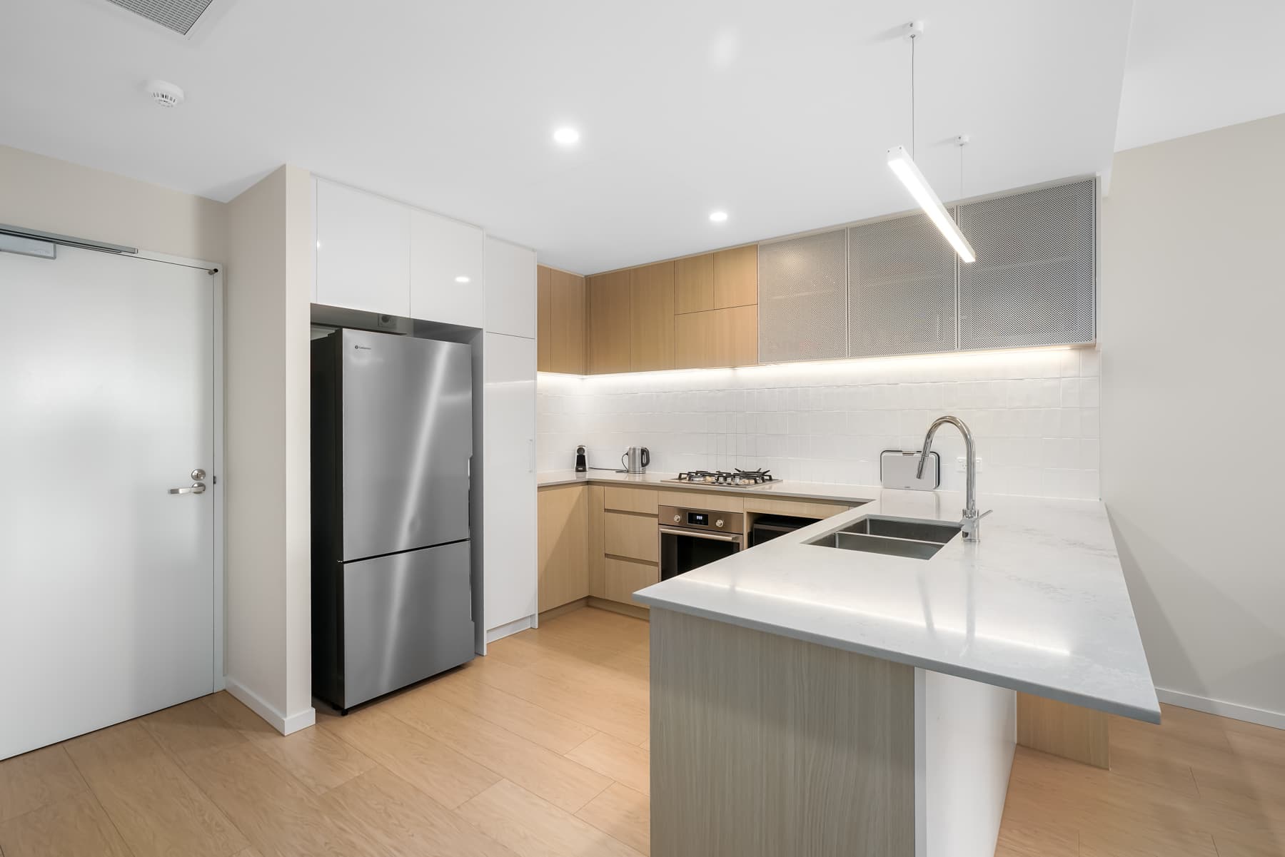 208/9 Austral Street, St Lucia - Thumbnail 2