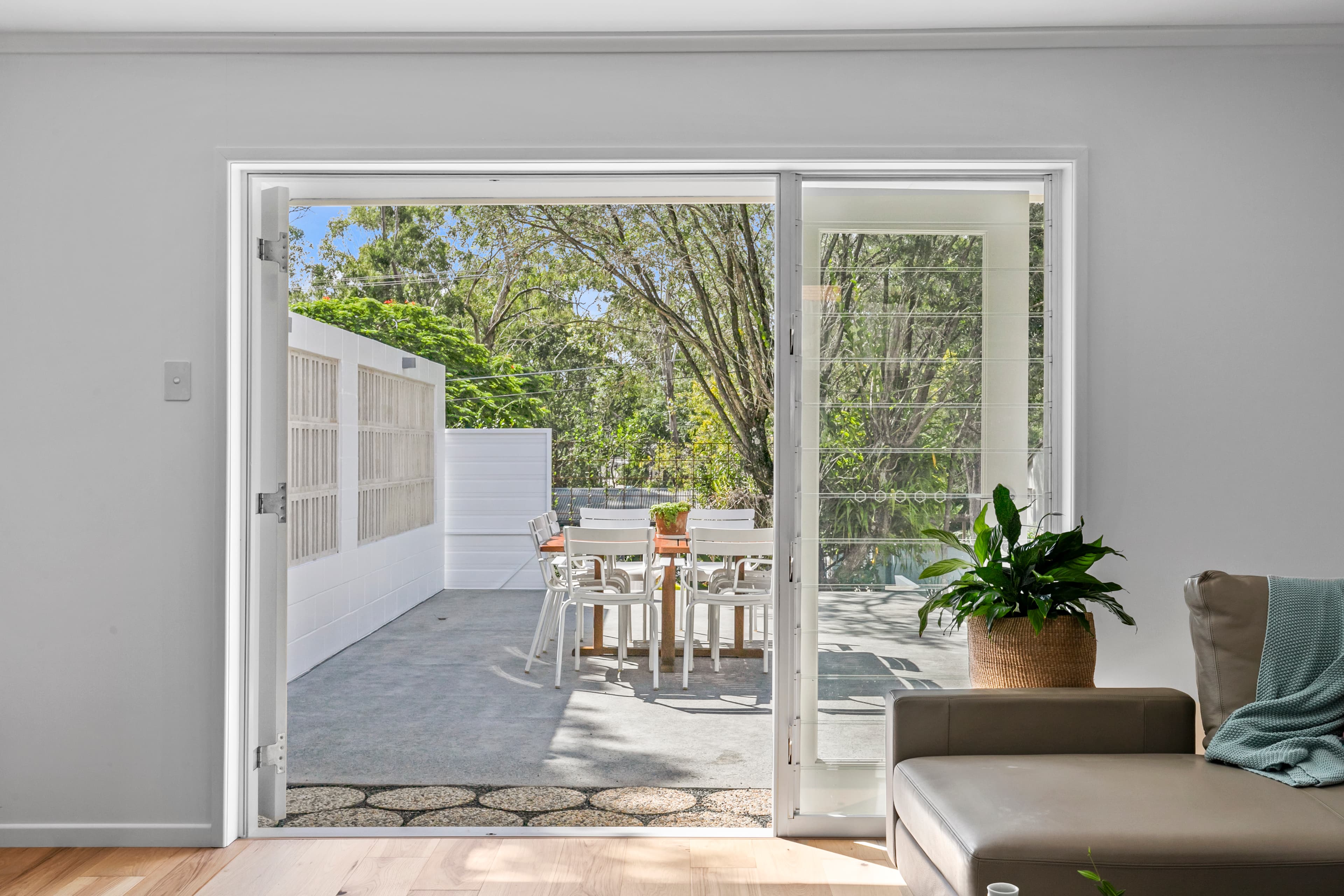 5 Lois Street, Kenmore - Thumbnail 2