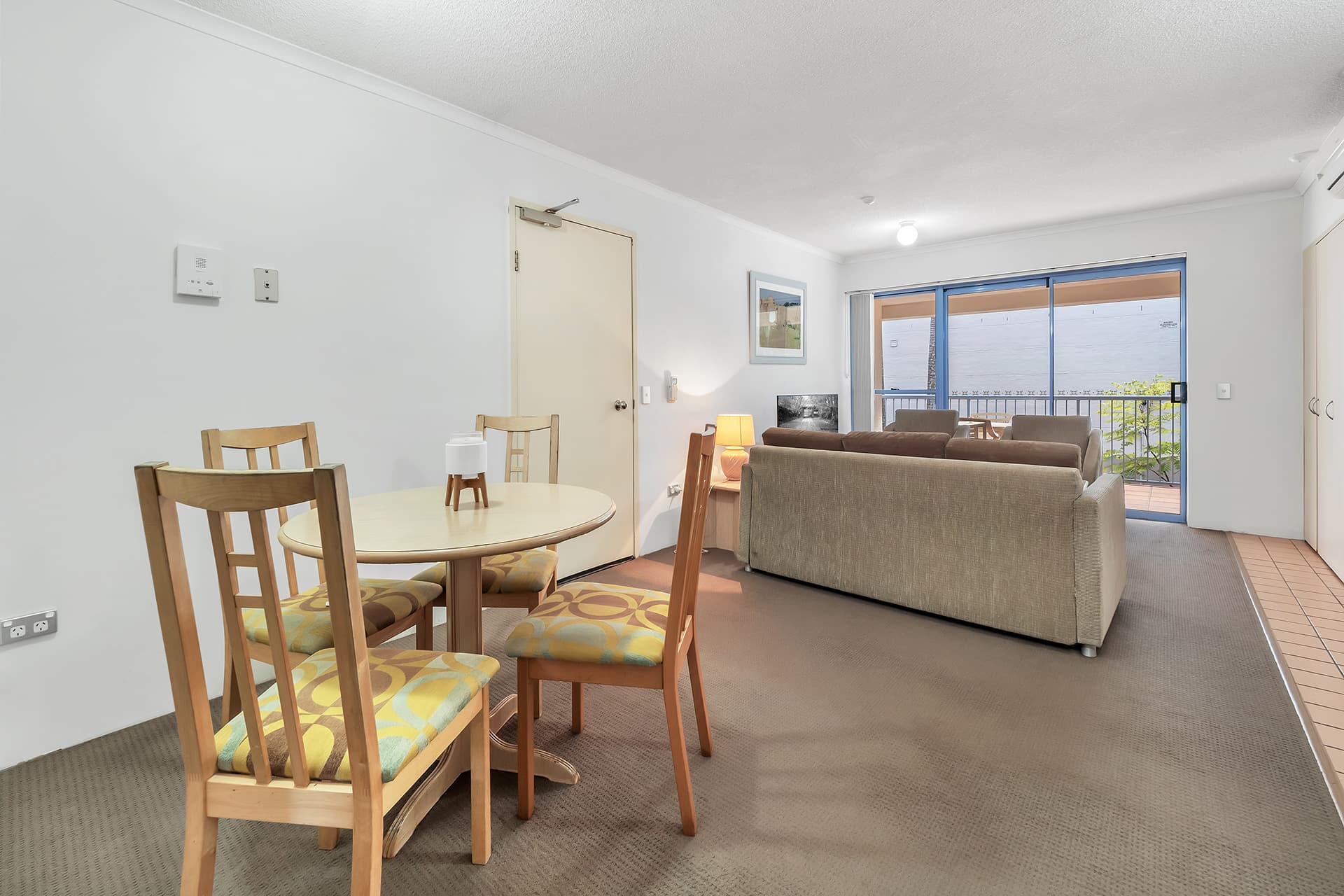 11/2 Waverley Road, Taringa - Thumbnail 3