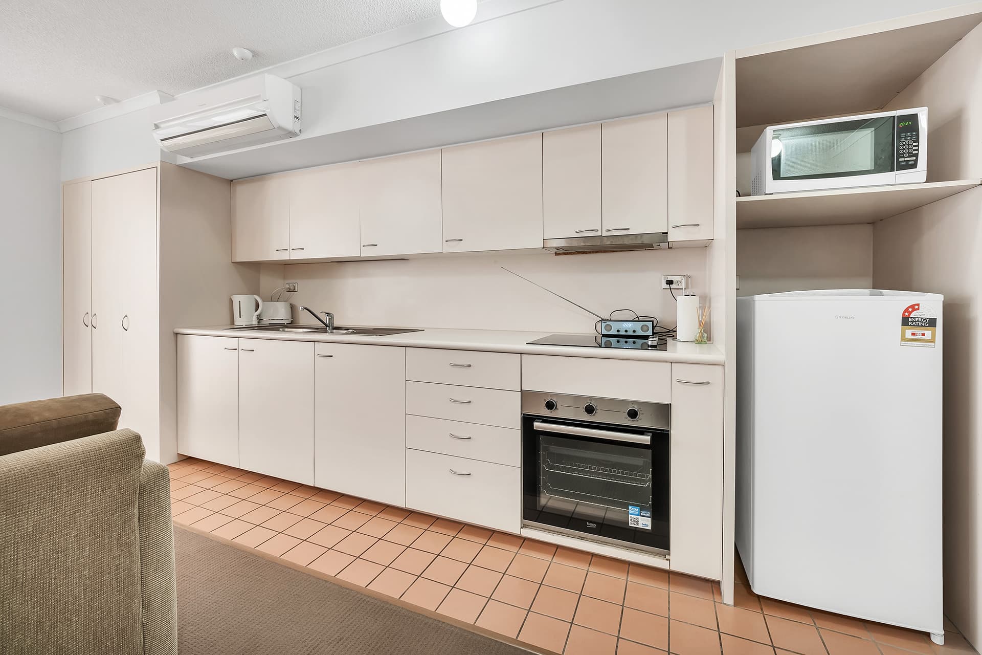 11/2 Waverley Road, Taringa - Thumbnail 5