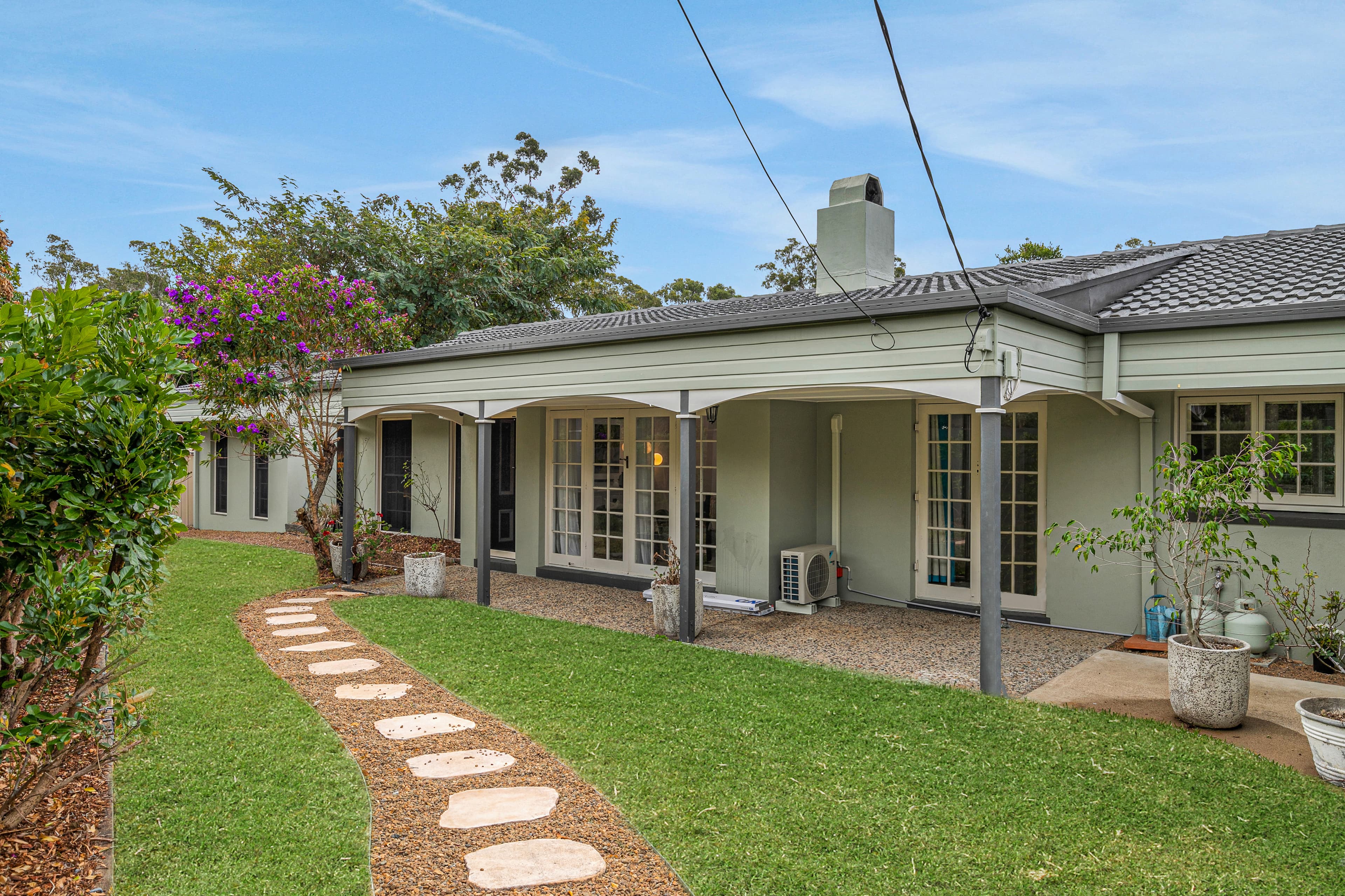 122 Kenmore Road, Kenmore - Thumbnail 2