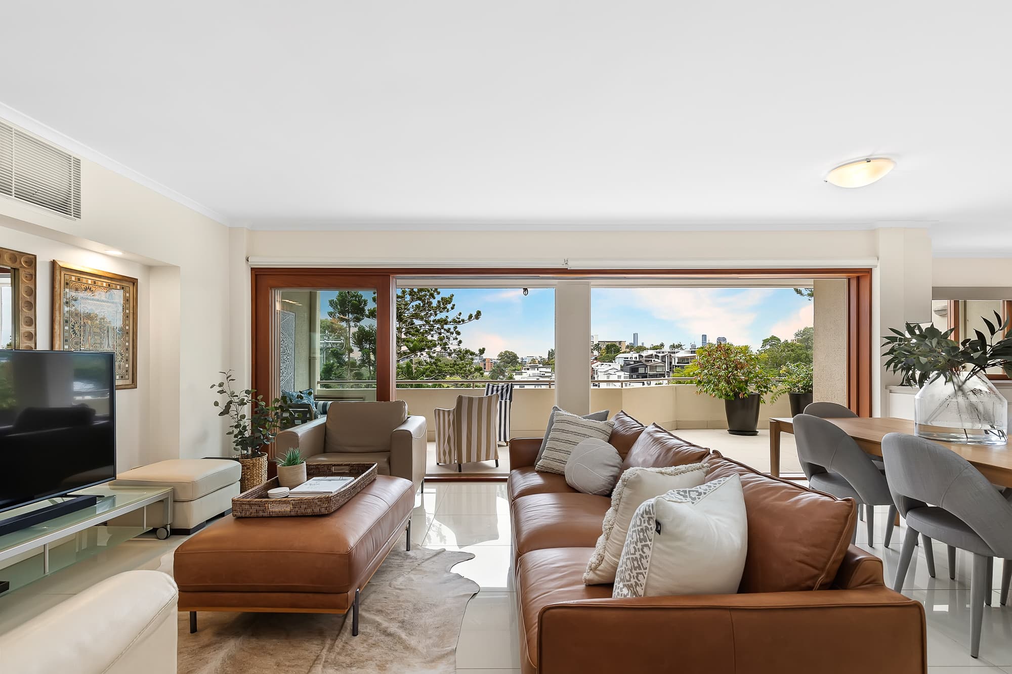 3/2 Bishop Street, St Lucia - Image 1