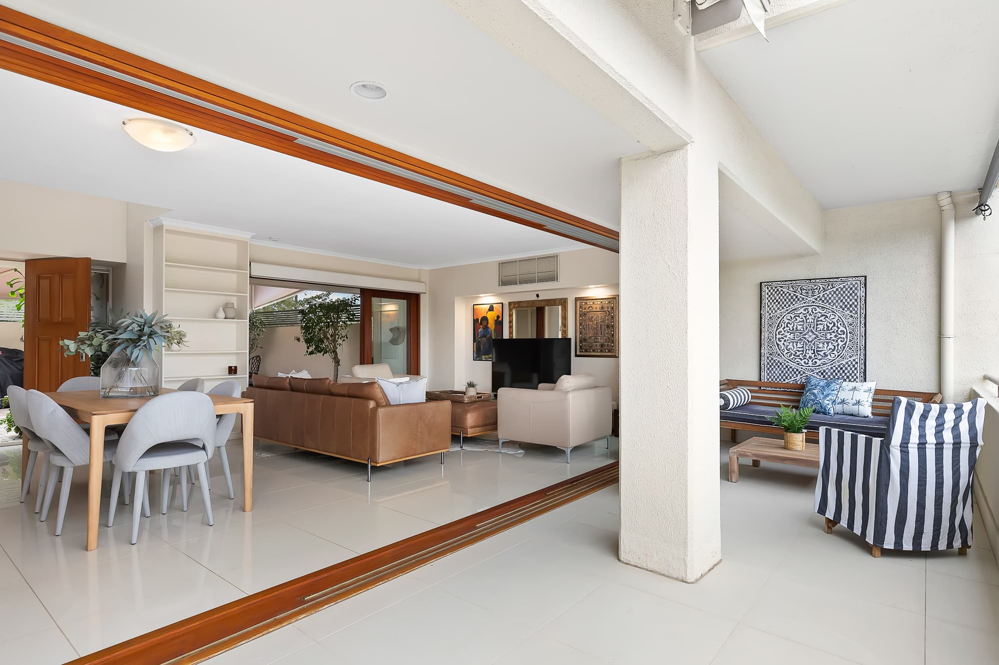 3/2 Bishop Street, St Lucia - Thumbnail 2