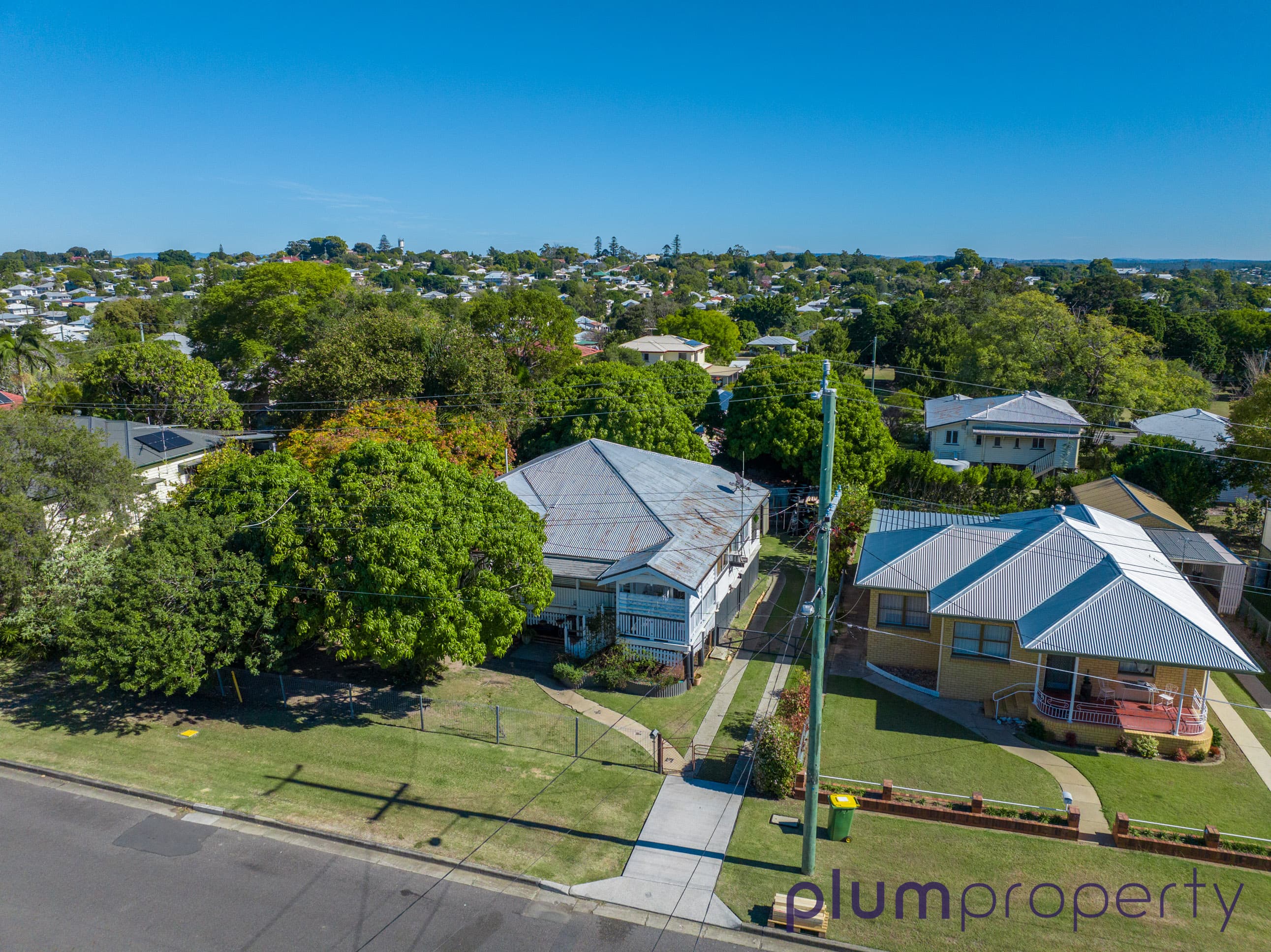 9 Coolibah Street, Silkstone - Thumbnail 2
