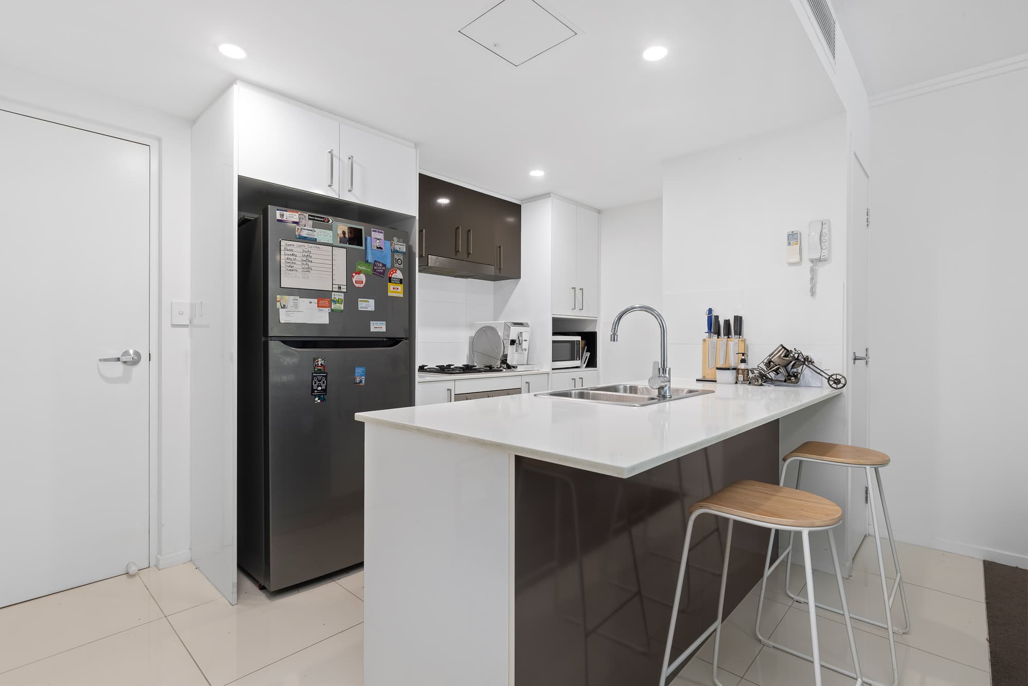 2/16 Kings Road, Taringa - Thumbnail 3