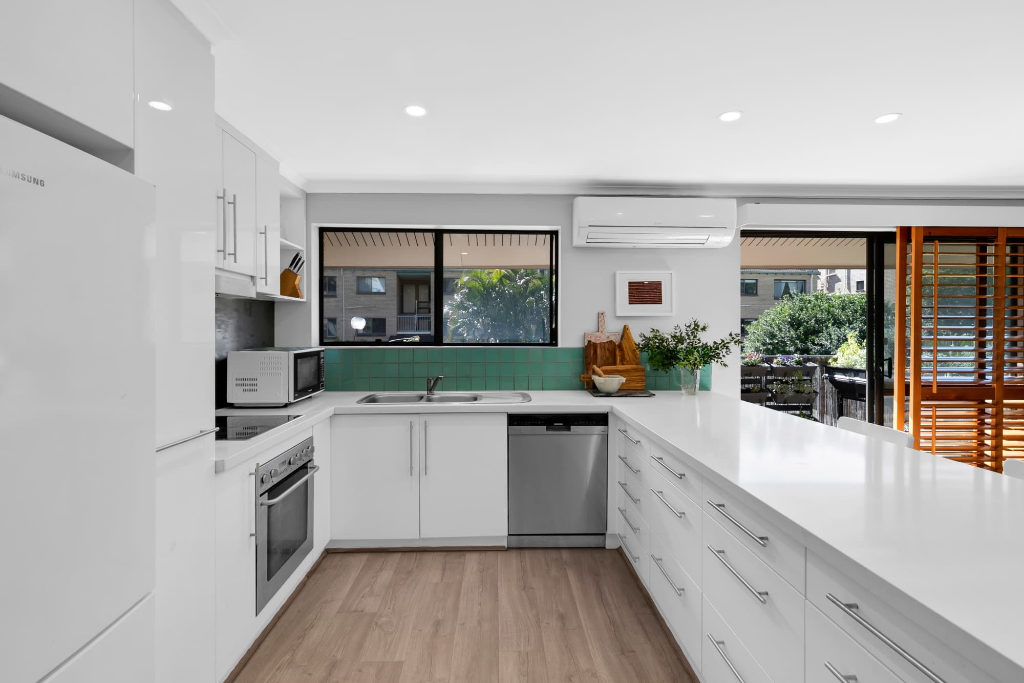 7/9 Land Street, Toowong - Image 1
