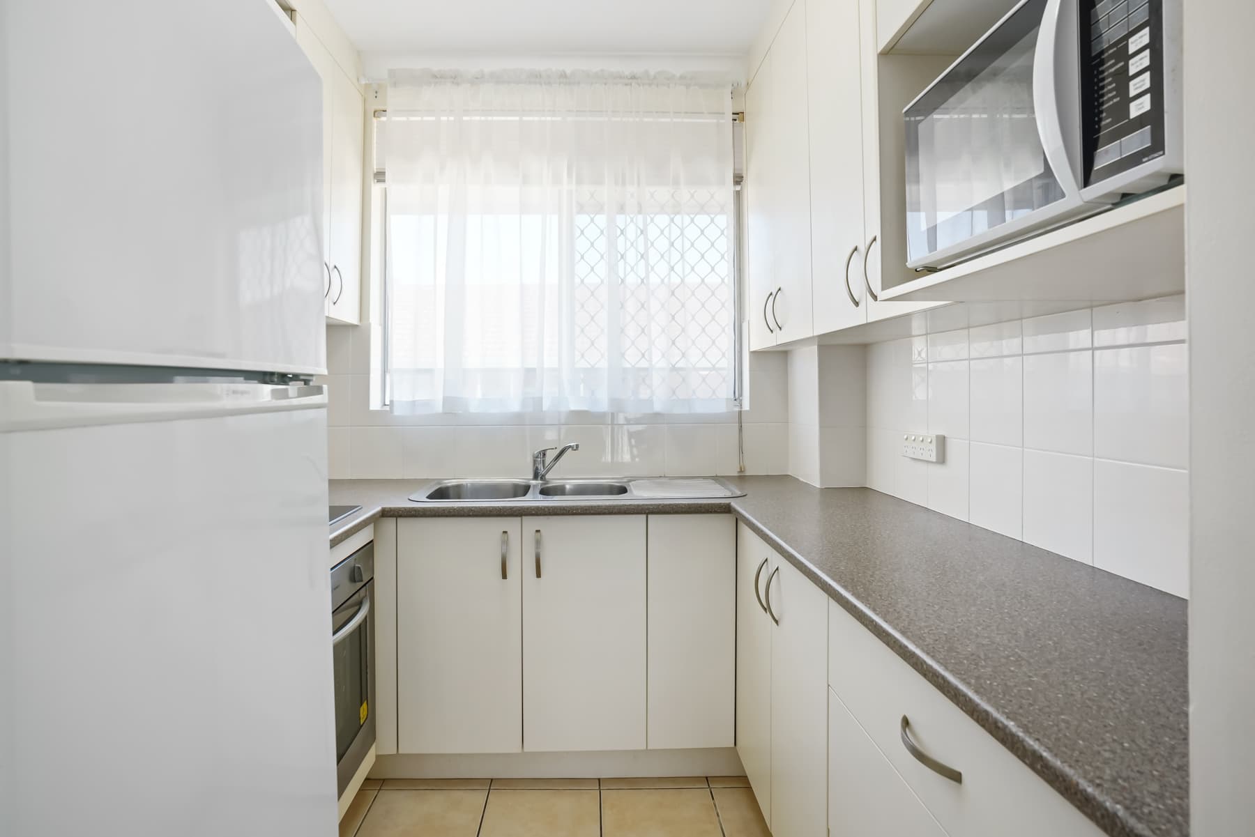 7/33 Bayliss Street, Toowong - Thumbnail 3