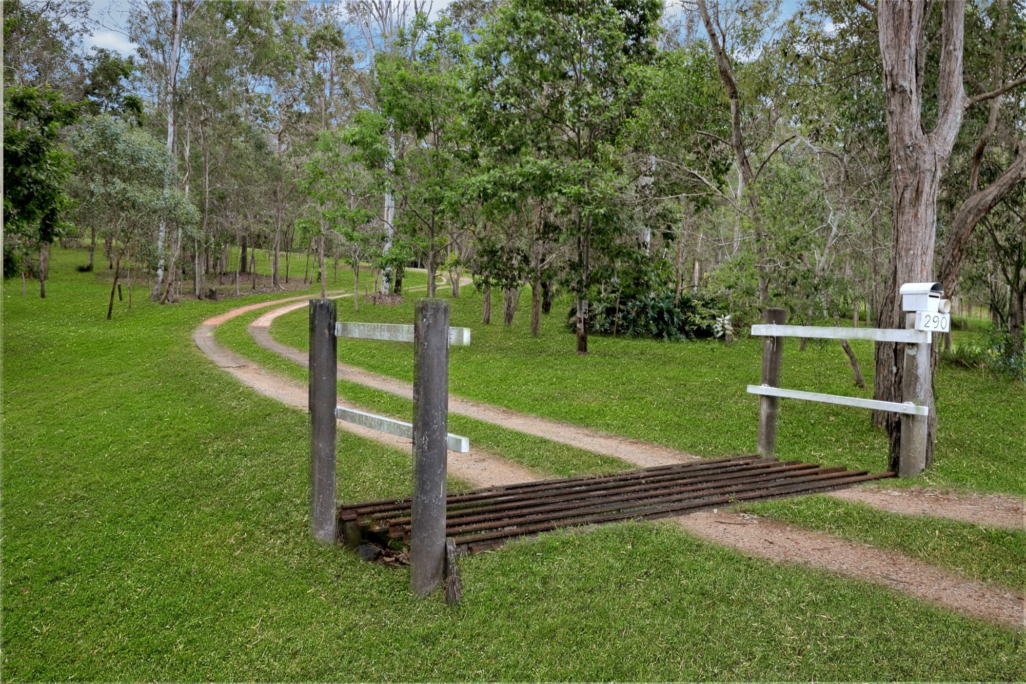 290 Kangaroo Gully R..., Bellbowrie - Thumbnail 2