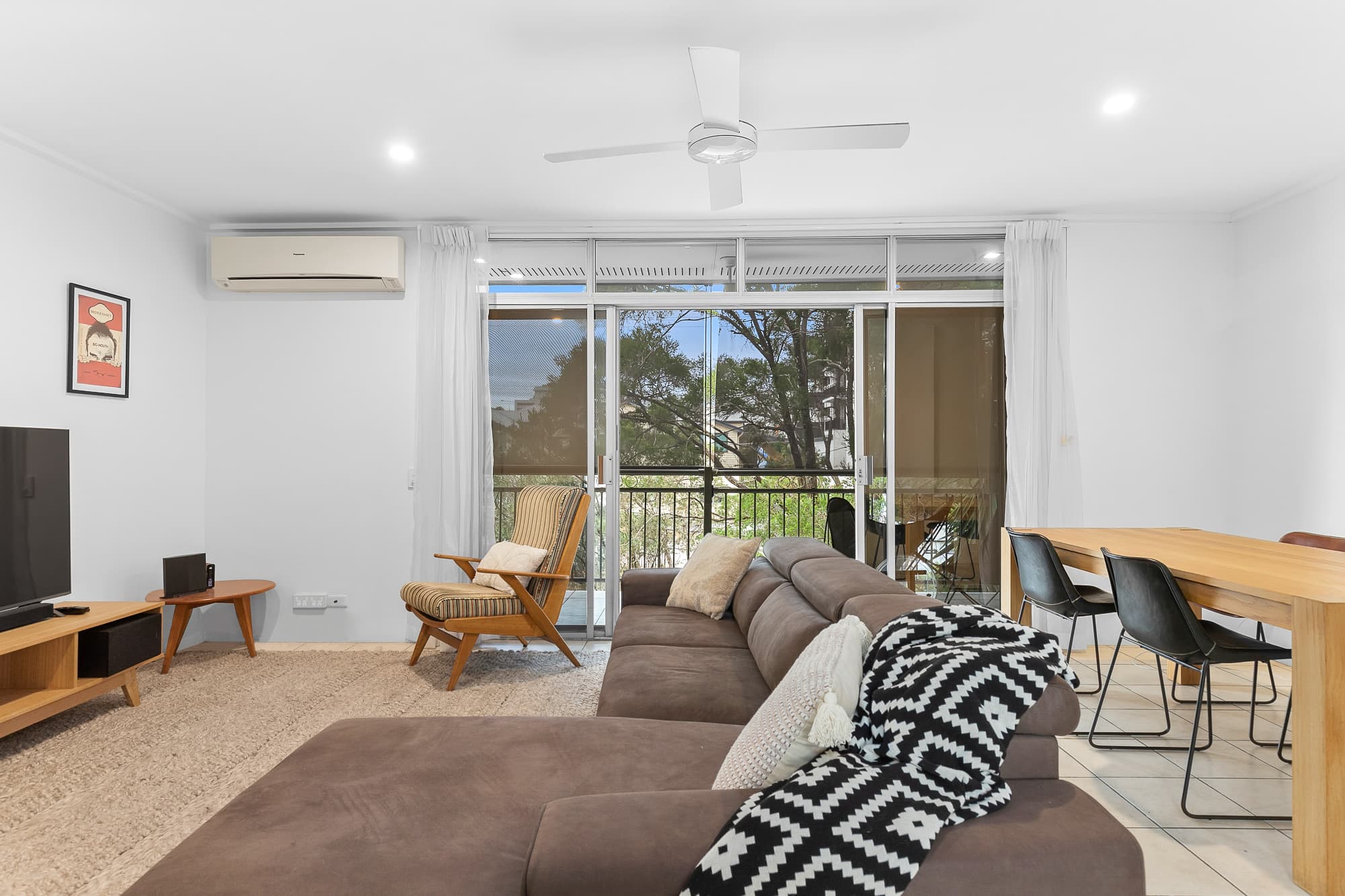 9/138 Clarence Road, Indooroopilly - Thumbnail 2