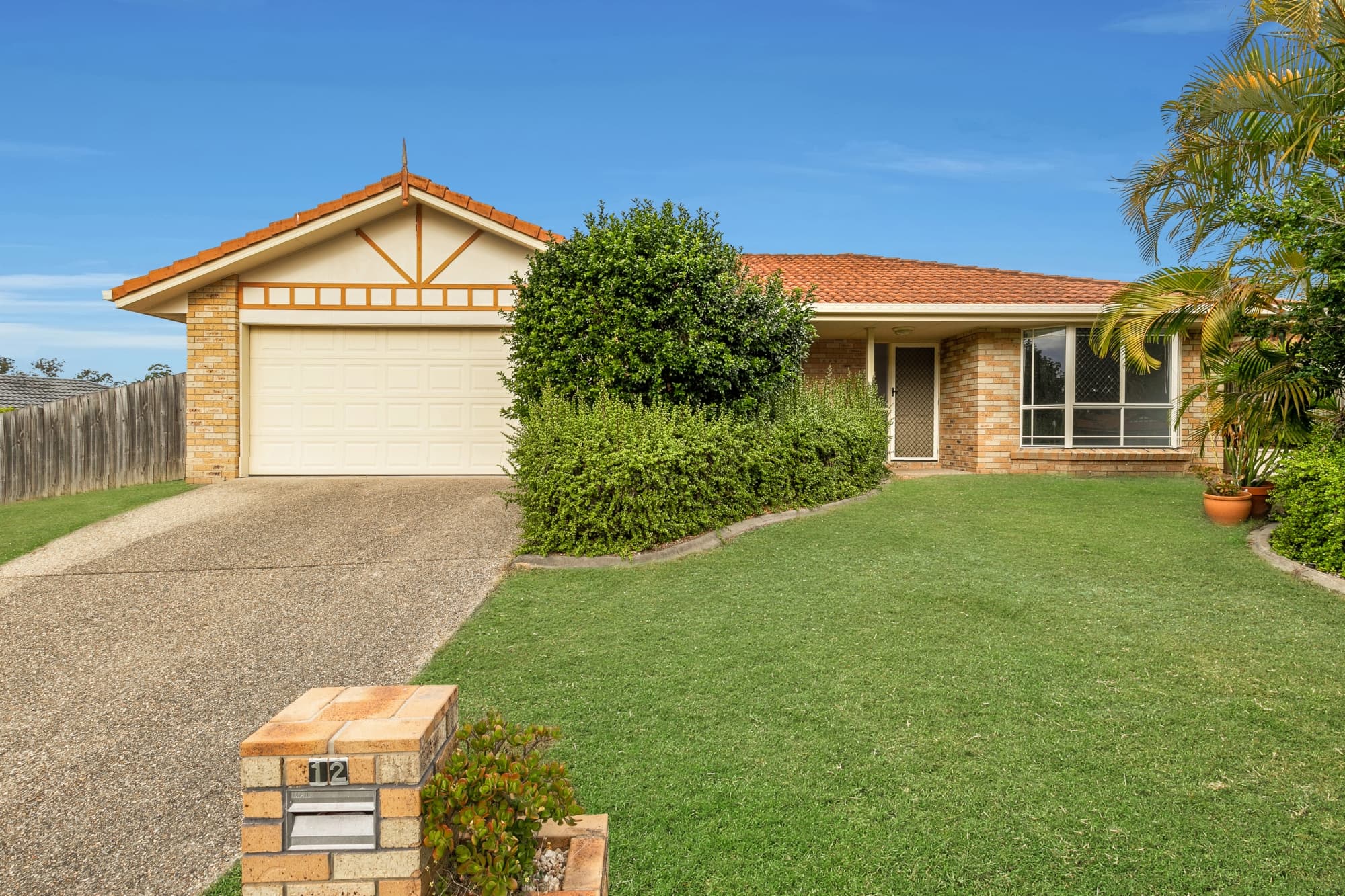 12 Jabiru Place, Bellbowrie - Image 1