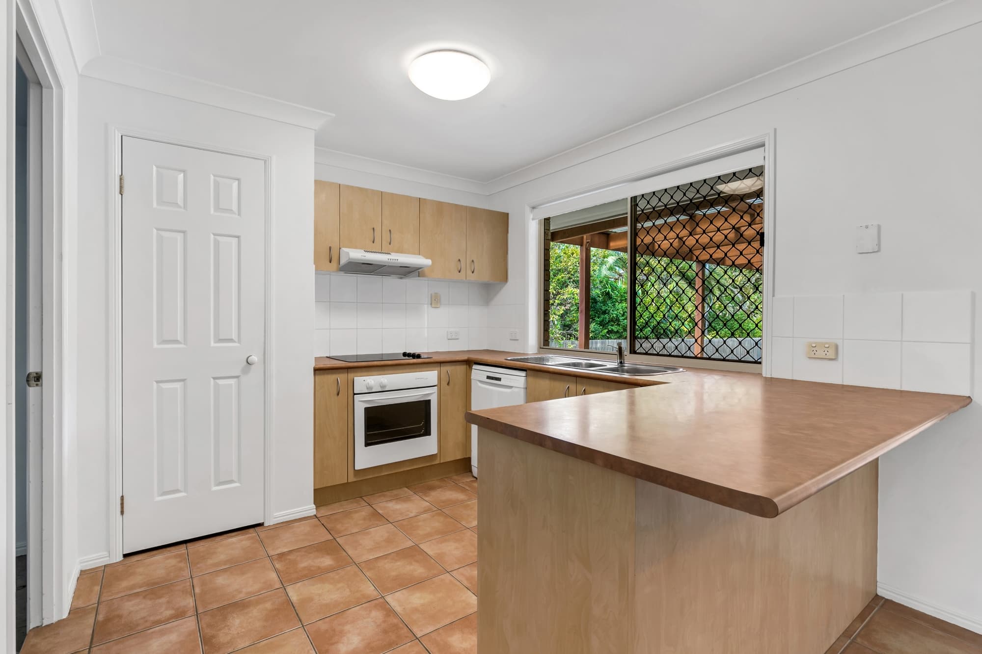 12 Jabiru Place, Bellbowrie - Thumbnail 4