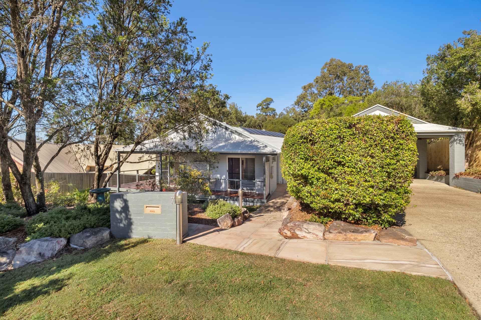 7 Sherborne Place, Chapel Hill - Thumbnail 2