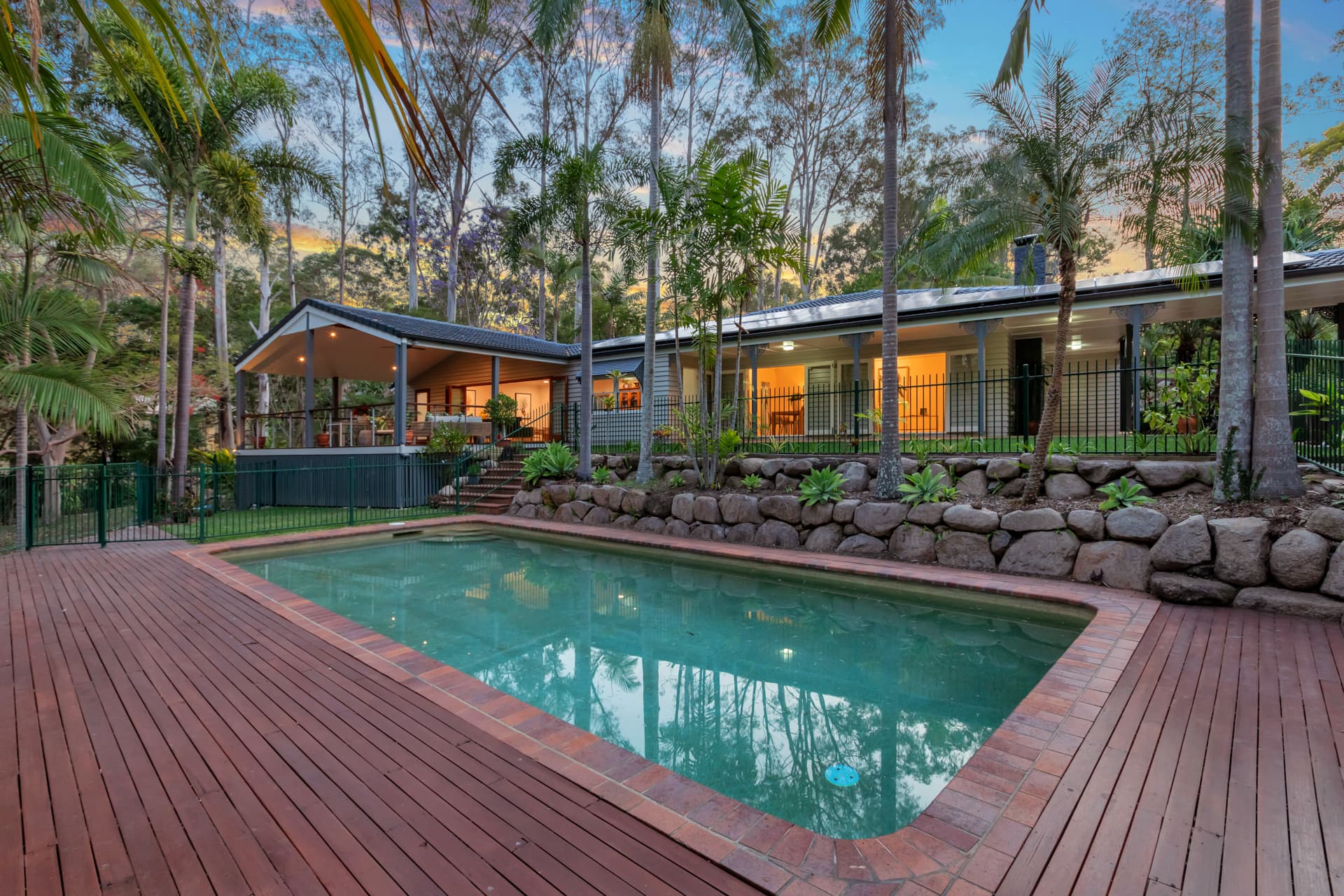 8 Kirkdale Road, Chapel Hill - Image 1