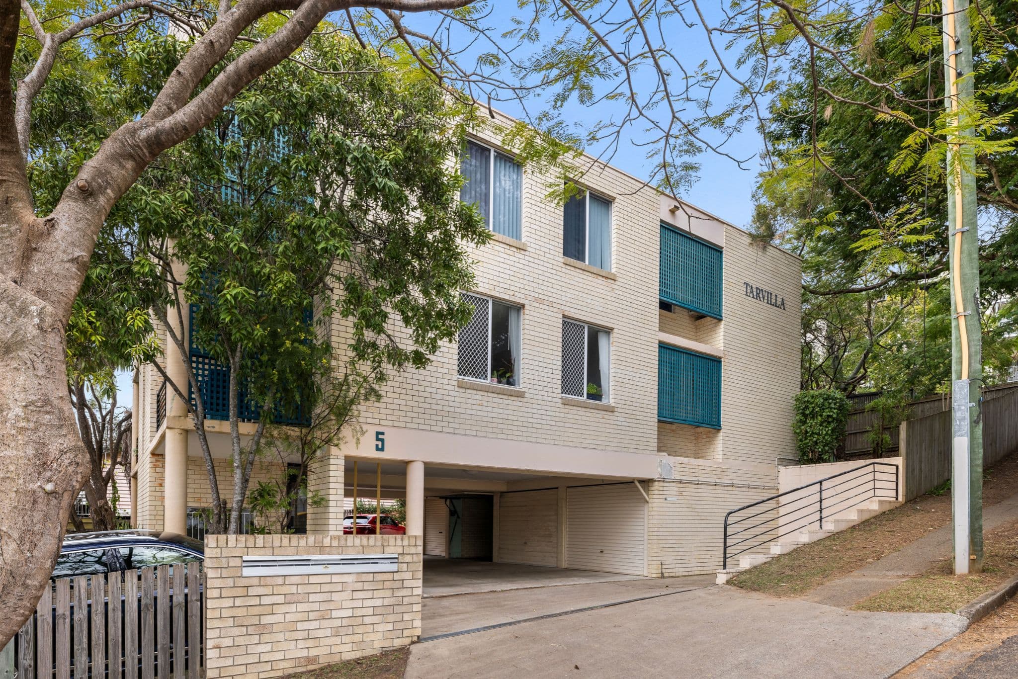 4/5 Frederick Street, Taringa - Image 1