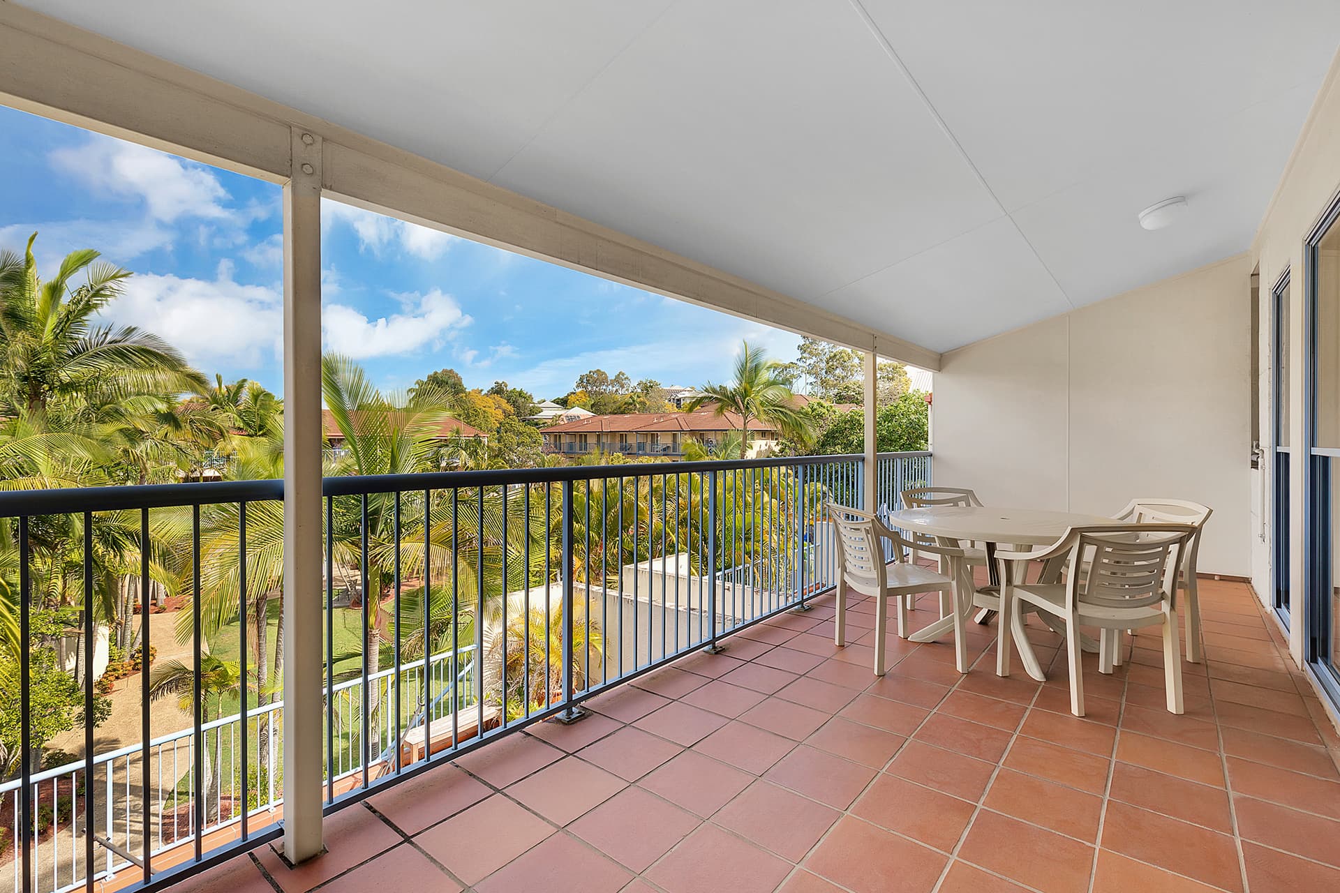 8/2 Waverley Road, Taringa - Thumbnail 2