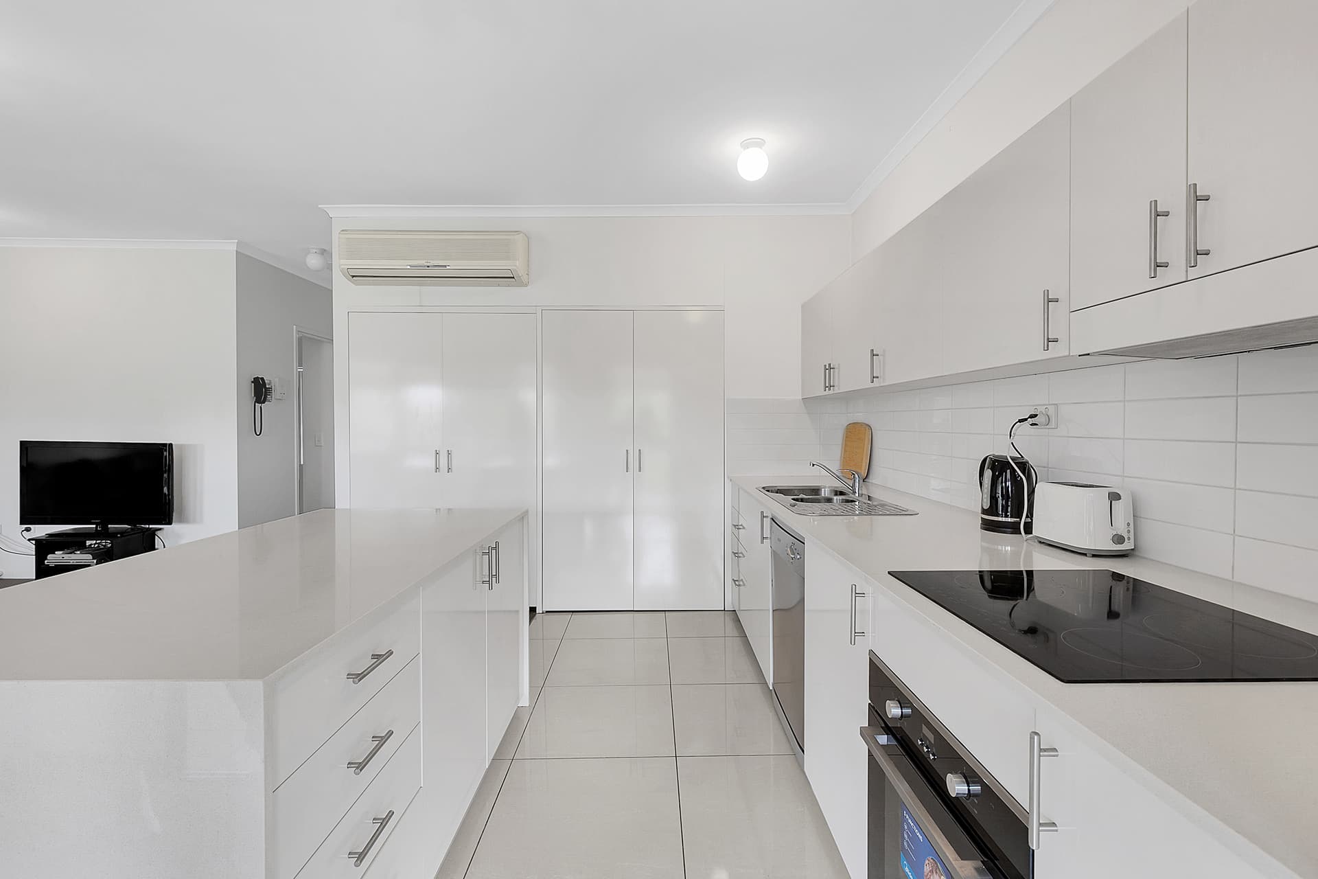 8/2 Waverley Road, Taringa - Thumbnail 4