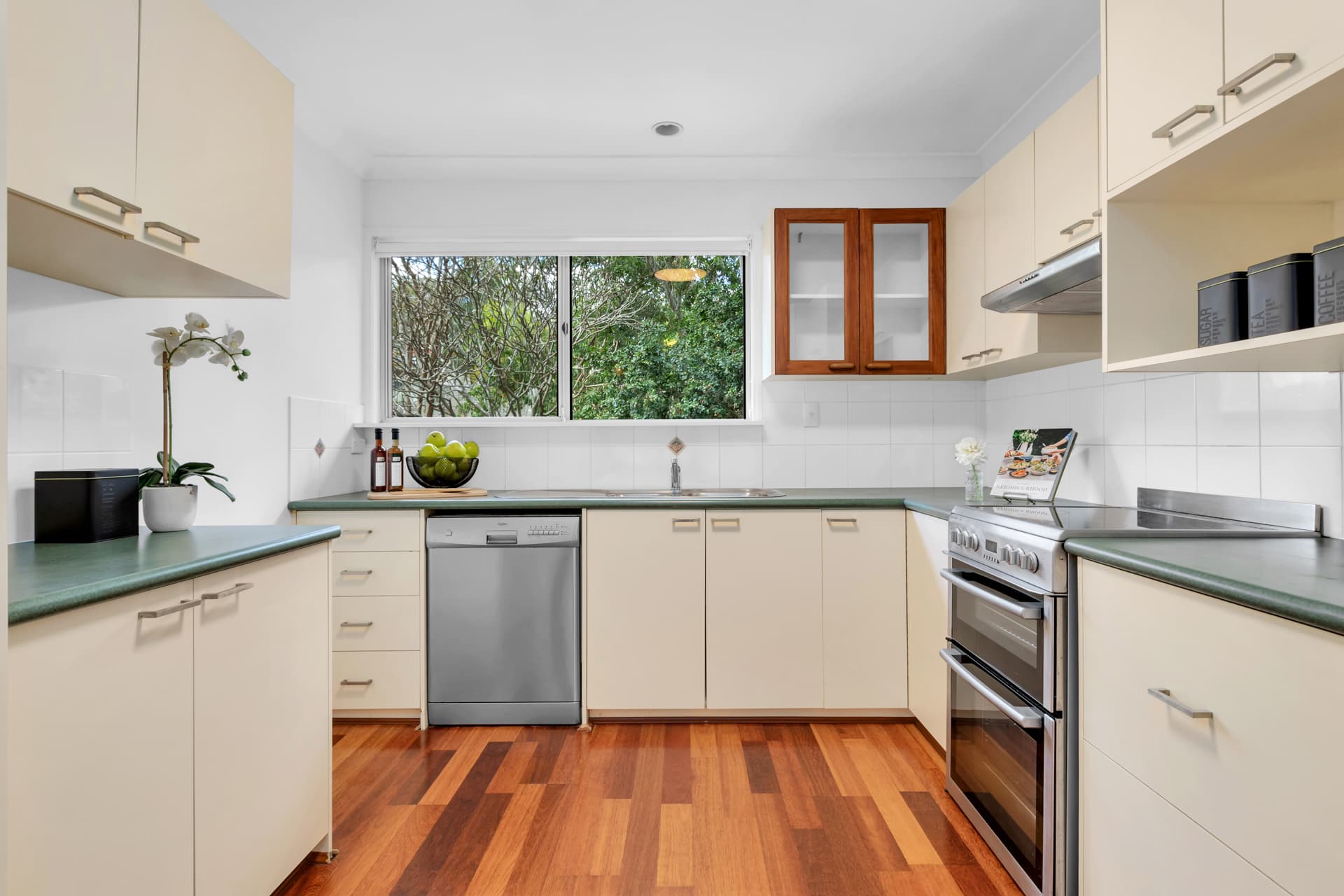 27 Jainba Street, Indooroopilly - Thumbnail 8