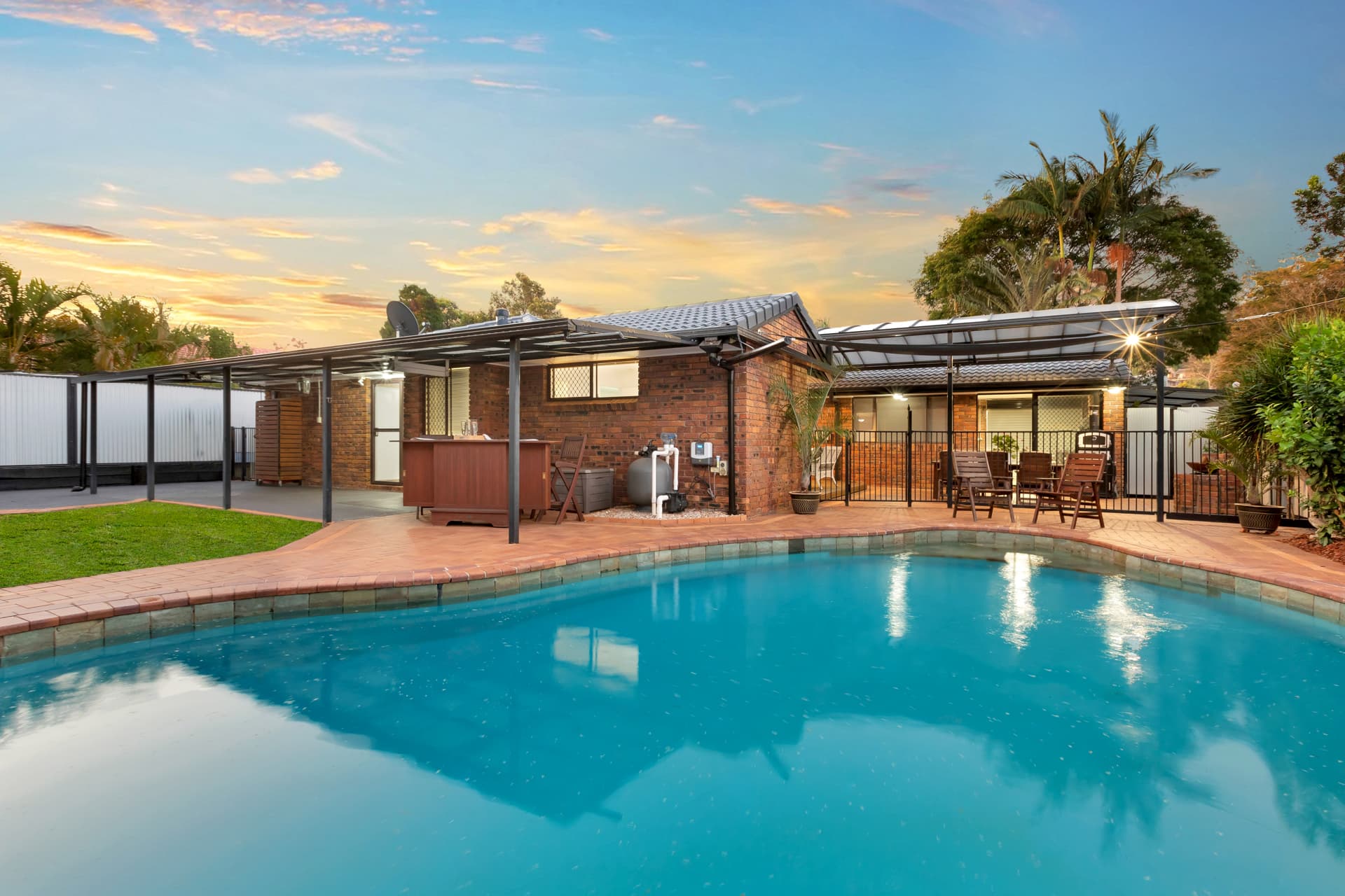 17 Tangmere Street, Chapel Hill - Image 1