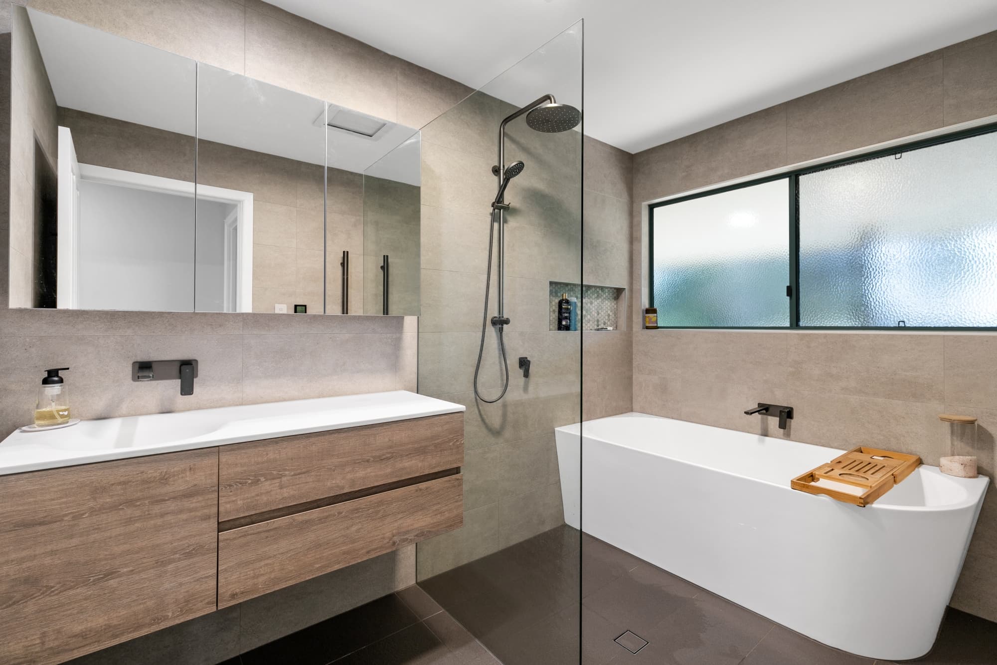 120 Hornsey Road, Anstead - Thumbnail 8