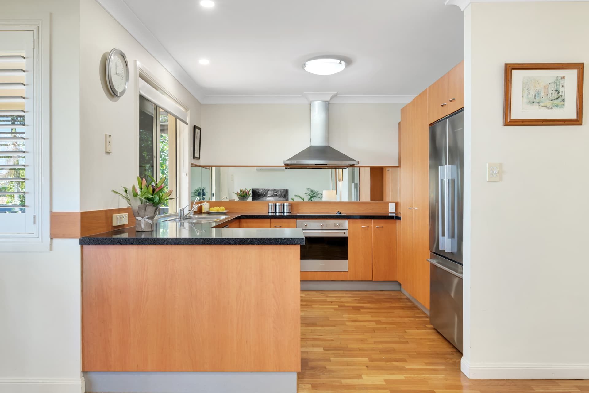 4/25 Clarence Road, Indooroopilly - Thumbnail 6