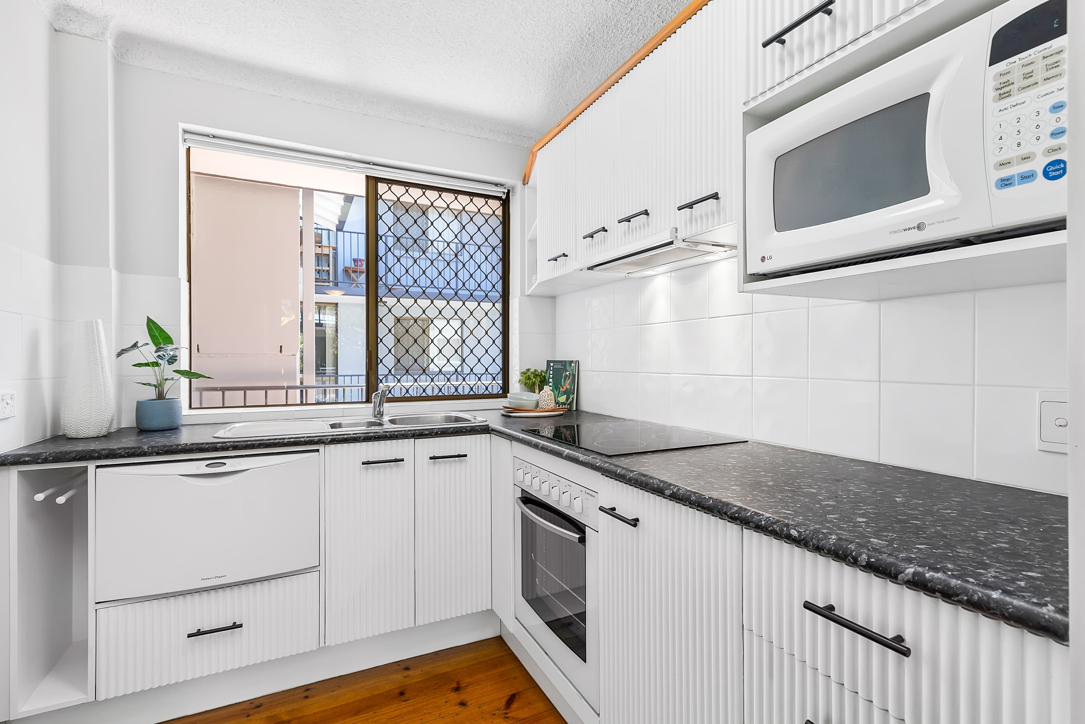 2/15 Waverley Road, Taringa - Thumbnail 4