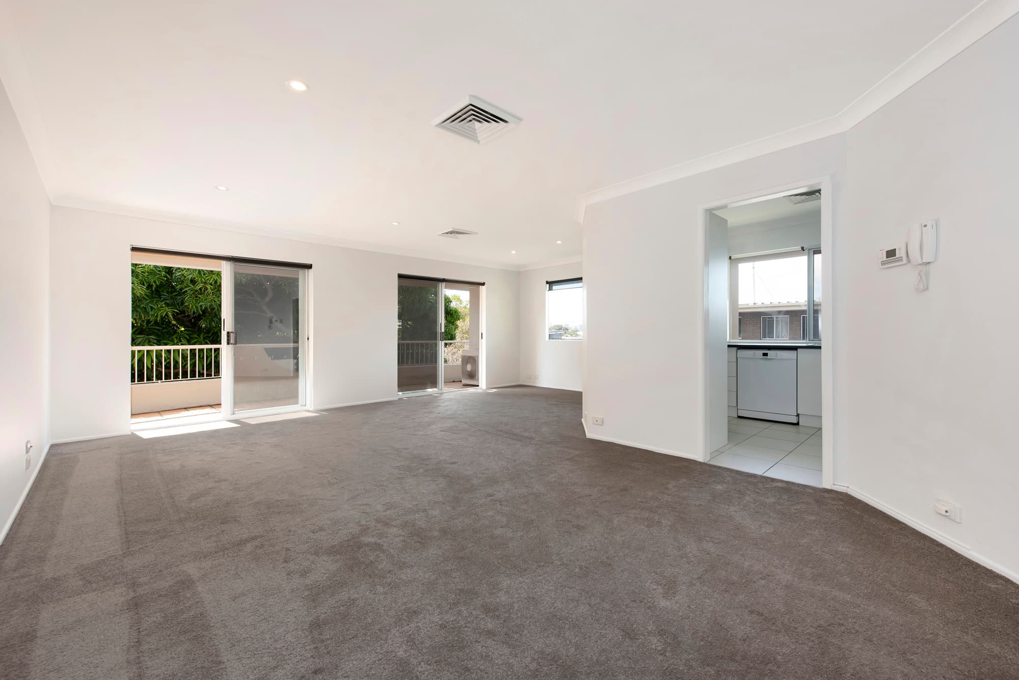 9/42 Waverley Road, Taringa - Image 1