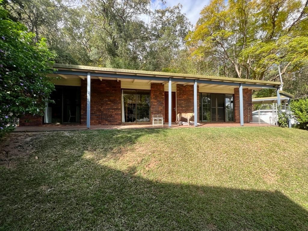 16 Wandella Street, Chapel Hill - Image 1