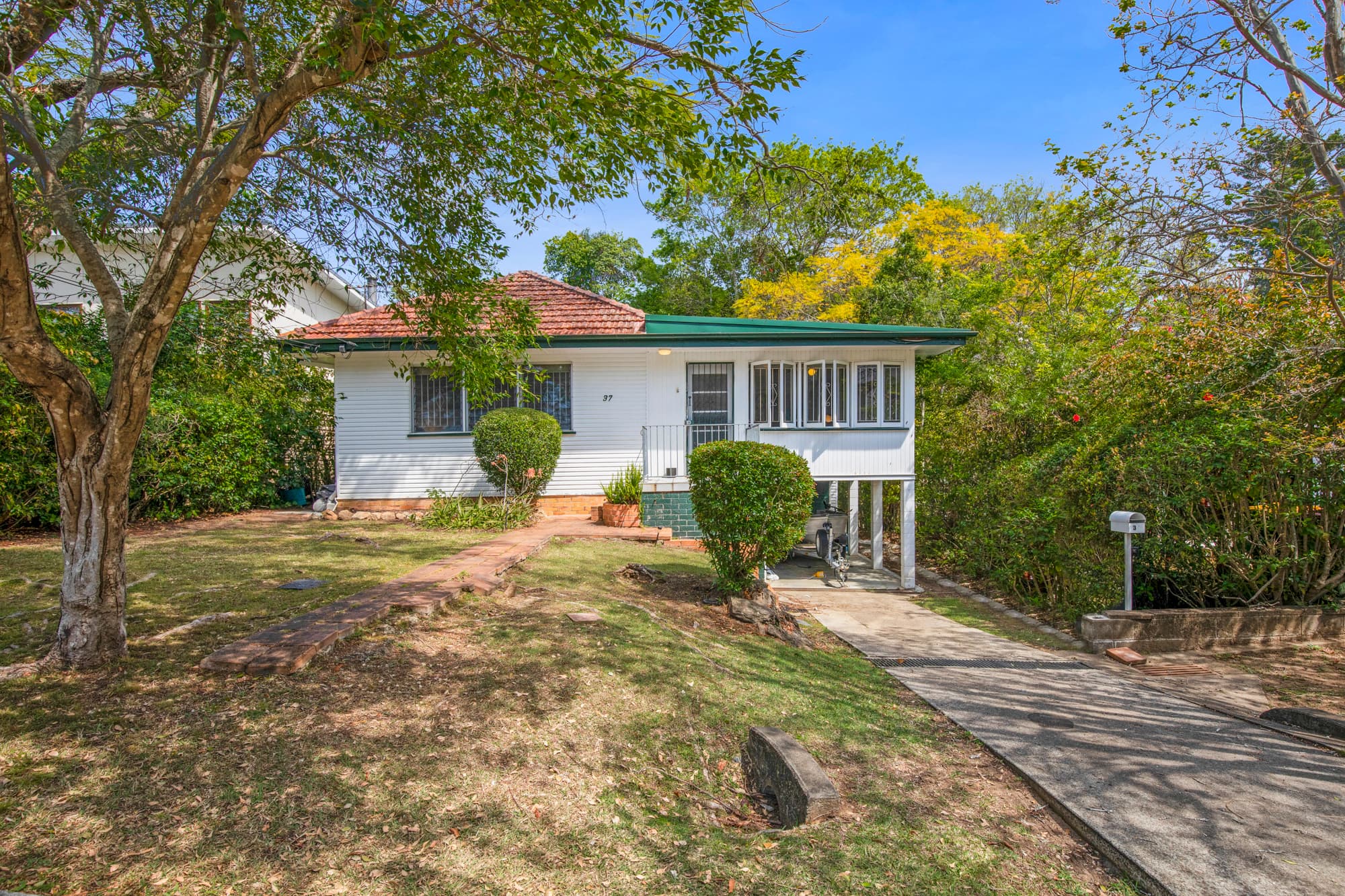 37 Ninth Avenue, St Lucia - Image 1