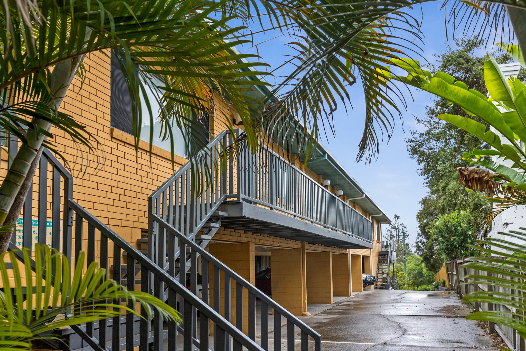 2/75 Cunningham Stre..., Taringa - Image 1