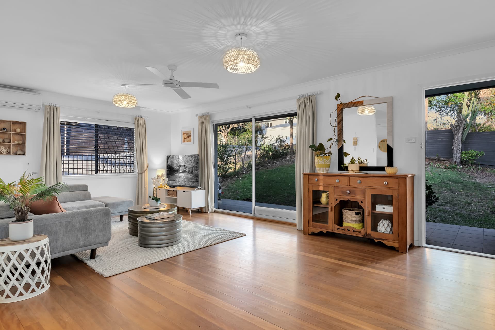 81 Marshall Lane, Kenmore - Thumbnail 2