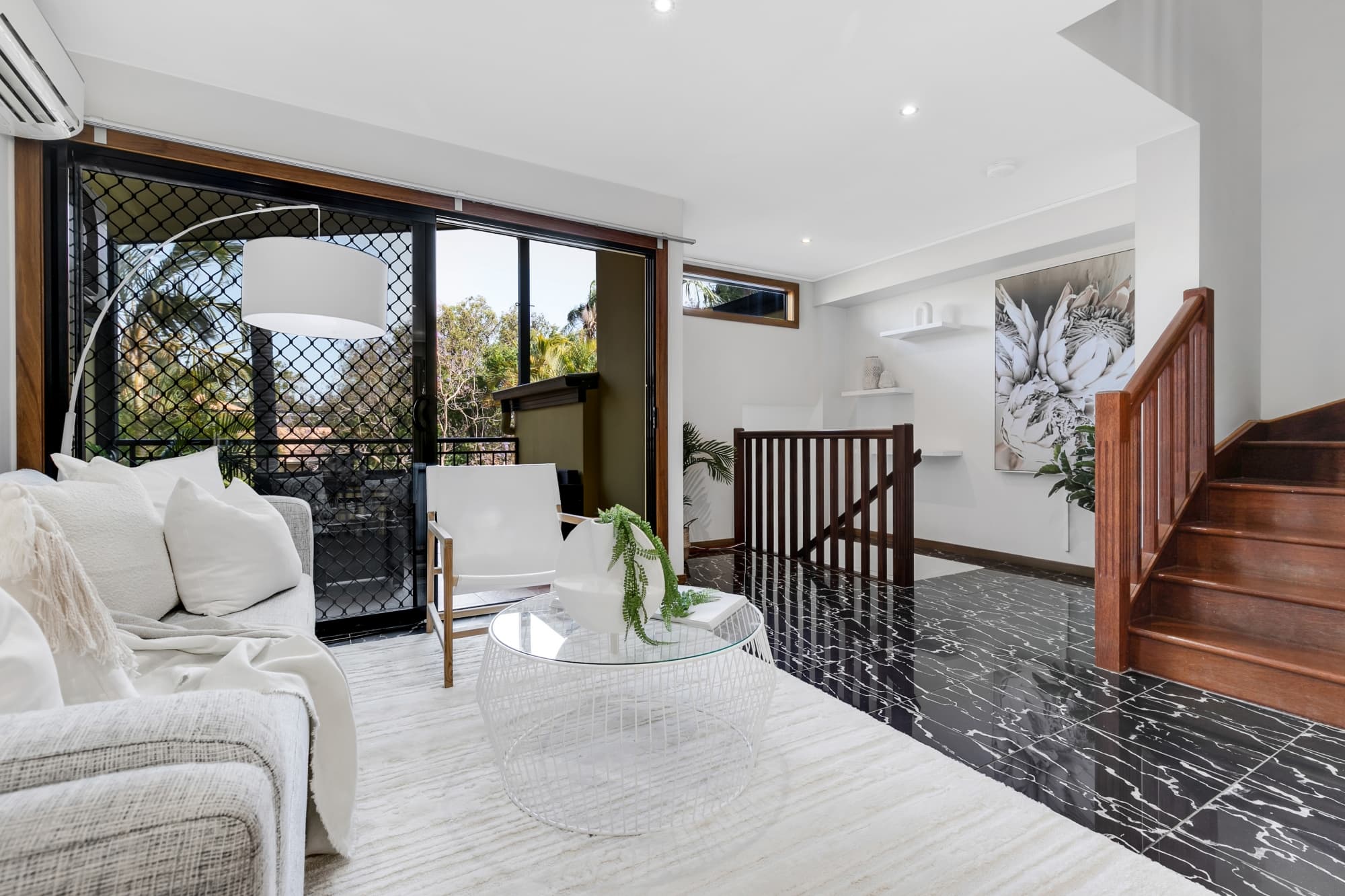 2/11 Burt Street, Auchenflower - Thumbnail 3