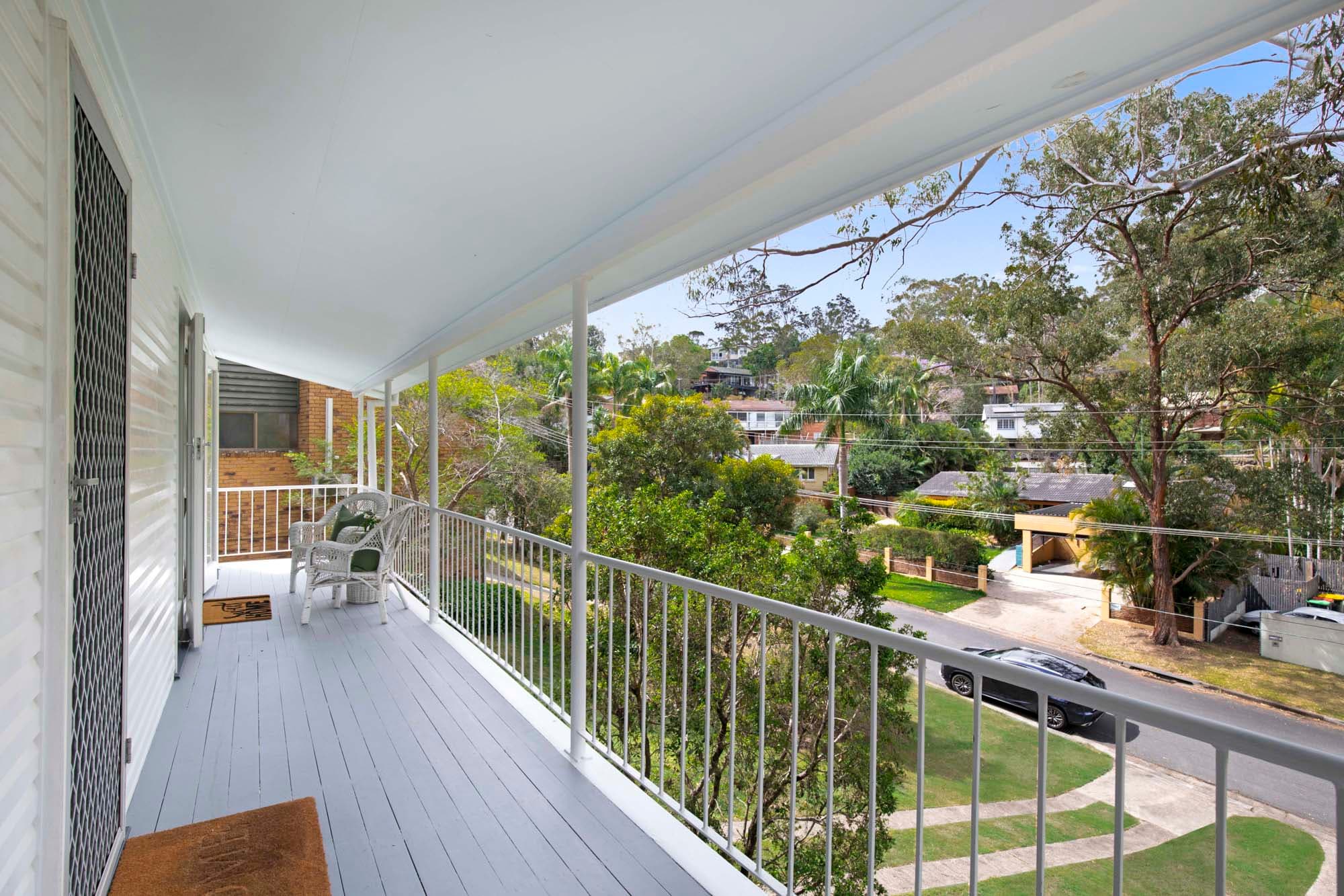 16 Kewarra Street, Kenmore - Thumbnail 2
