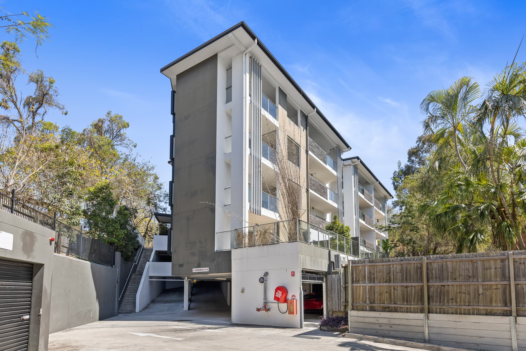 8/14 Montrose Road, Taringa - Image 1