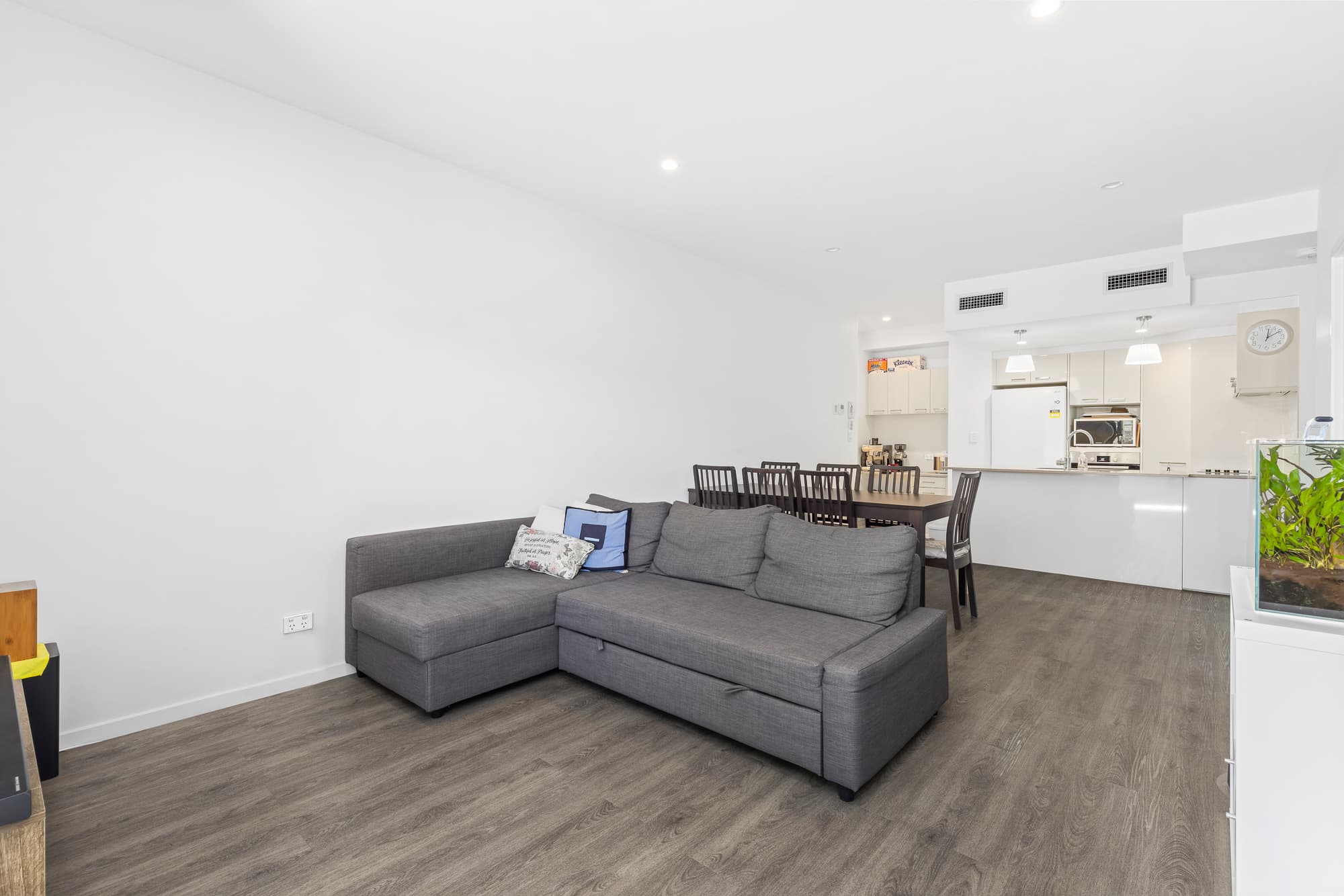 8/14 Montrose Road, Taringa - Thumbnail 3