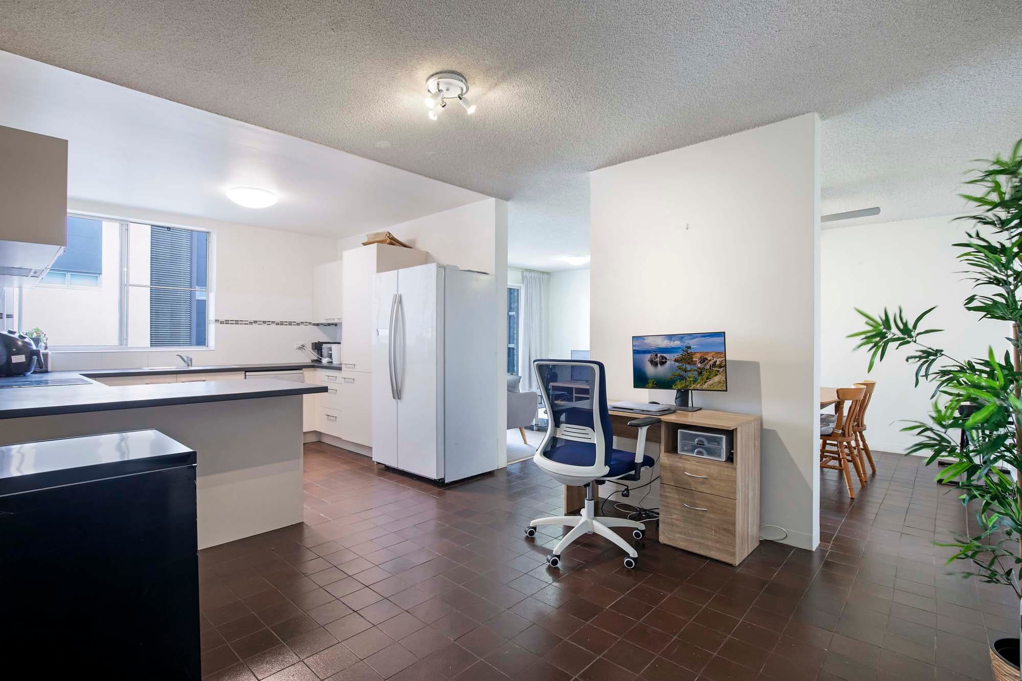 6/26 Brisbane Street, Toowong - Image 1