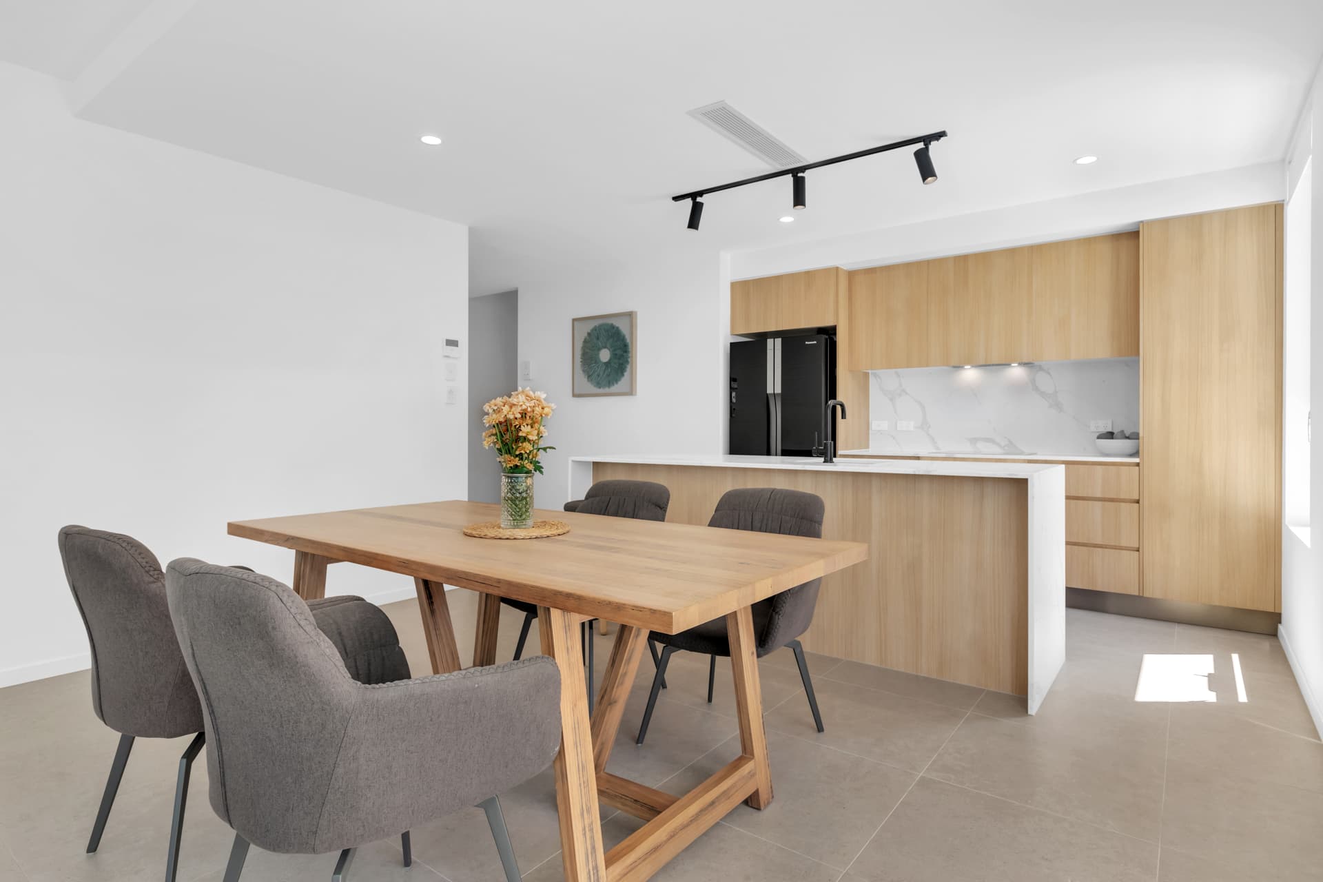 1/4 Shirley Street, Indooroopilly - Thumbnail 4