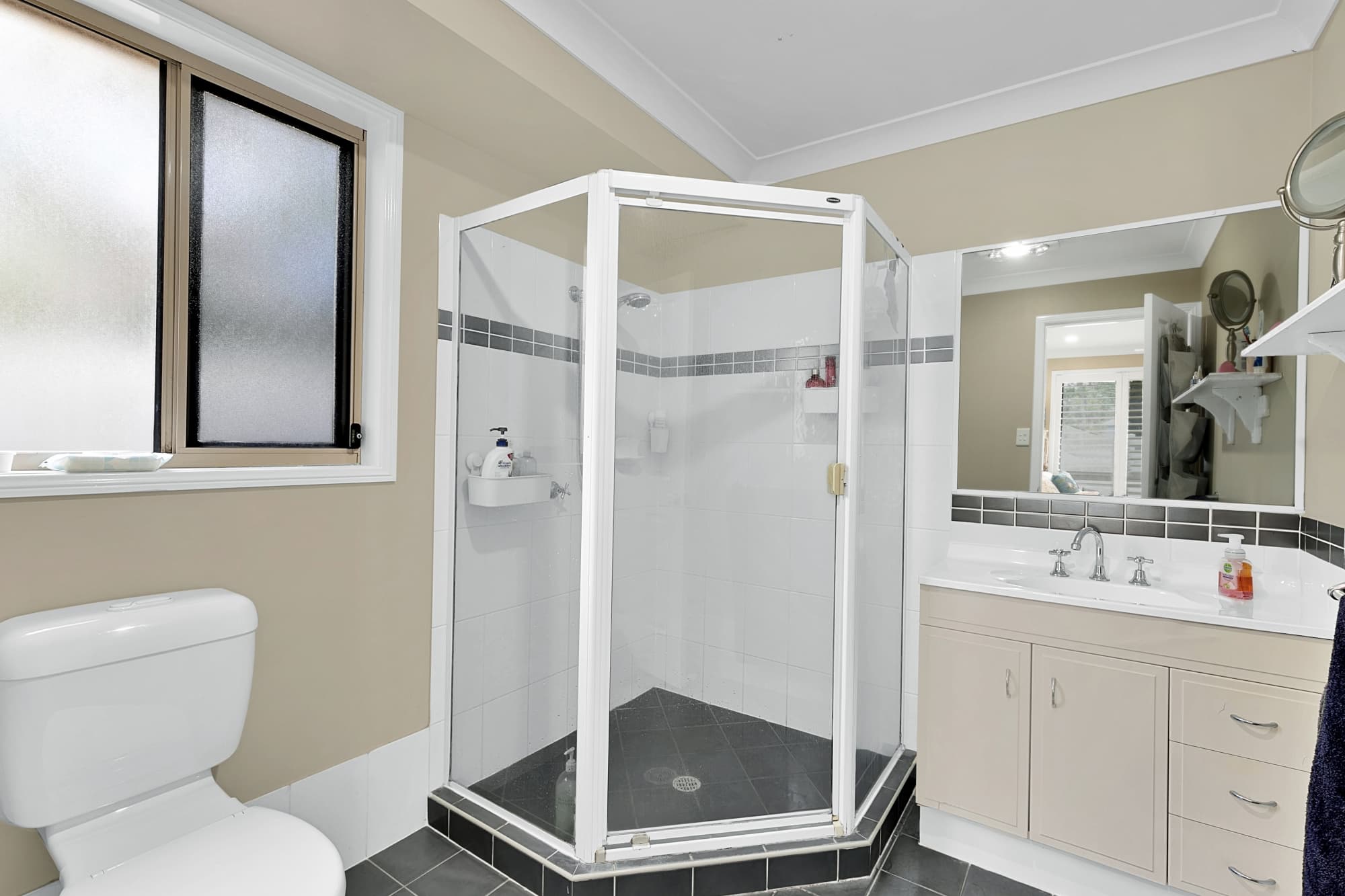 22 Turrbal Street, Bellbowrie - Thumbnail 5