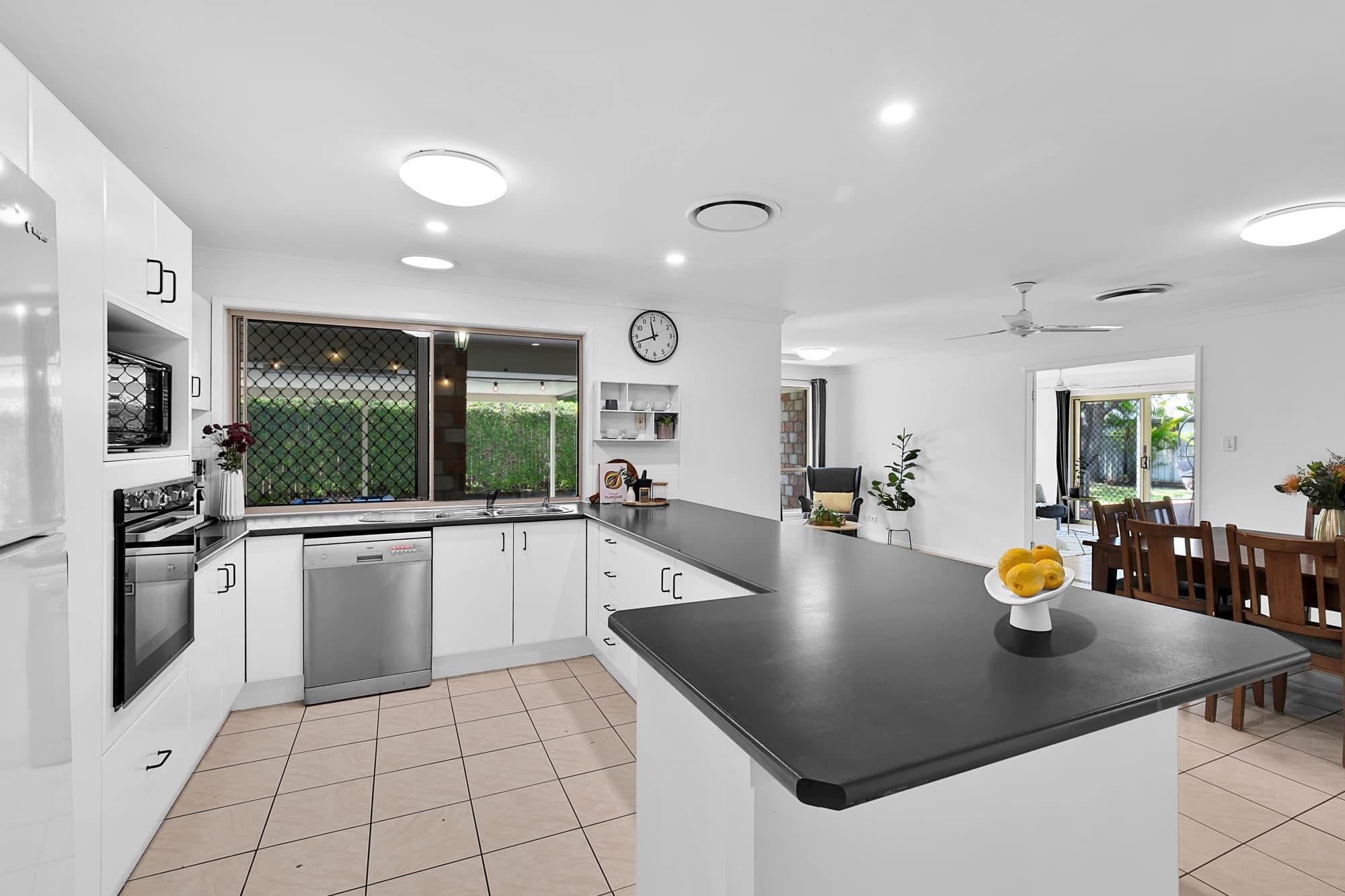 12 Harvard Street, Moggill - Thumbnail 3