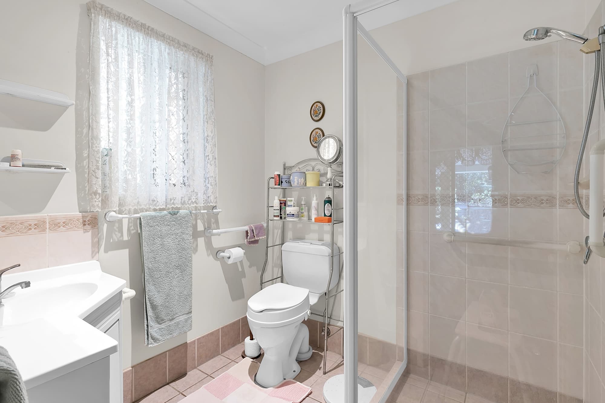 24 Pioneer Crescent, Bellbowrie - Thumbnail 5