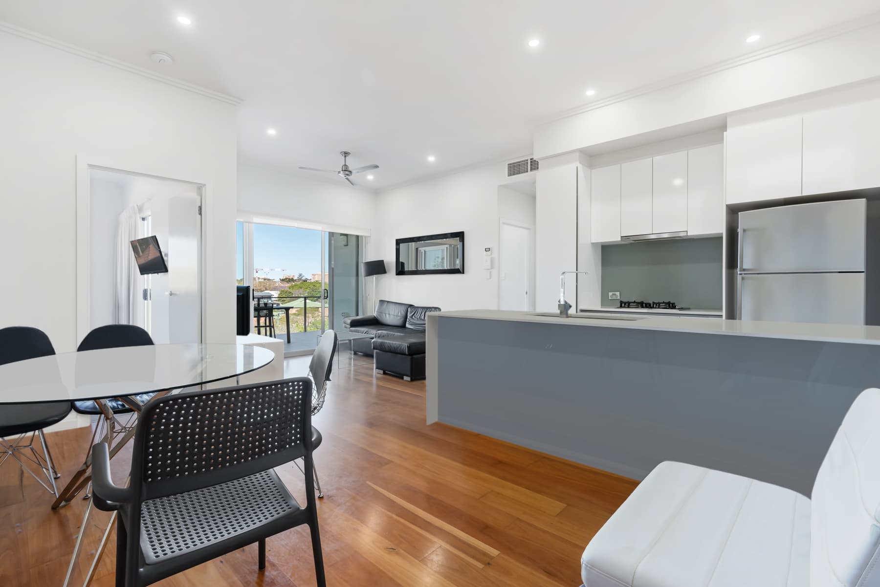 28/2 Laurence Street, St Lucia - Image 1